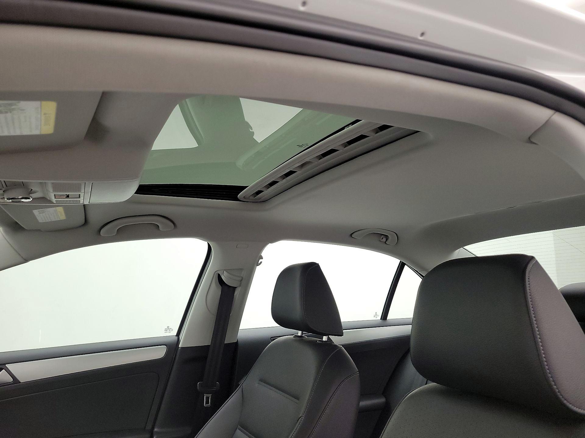 Thumbnail: 2018 Volkswagen Jetta - 20