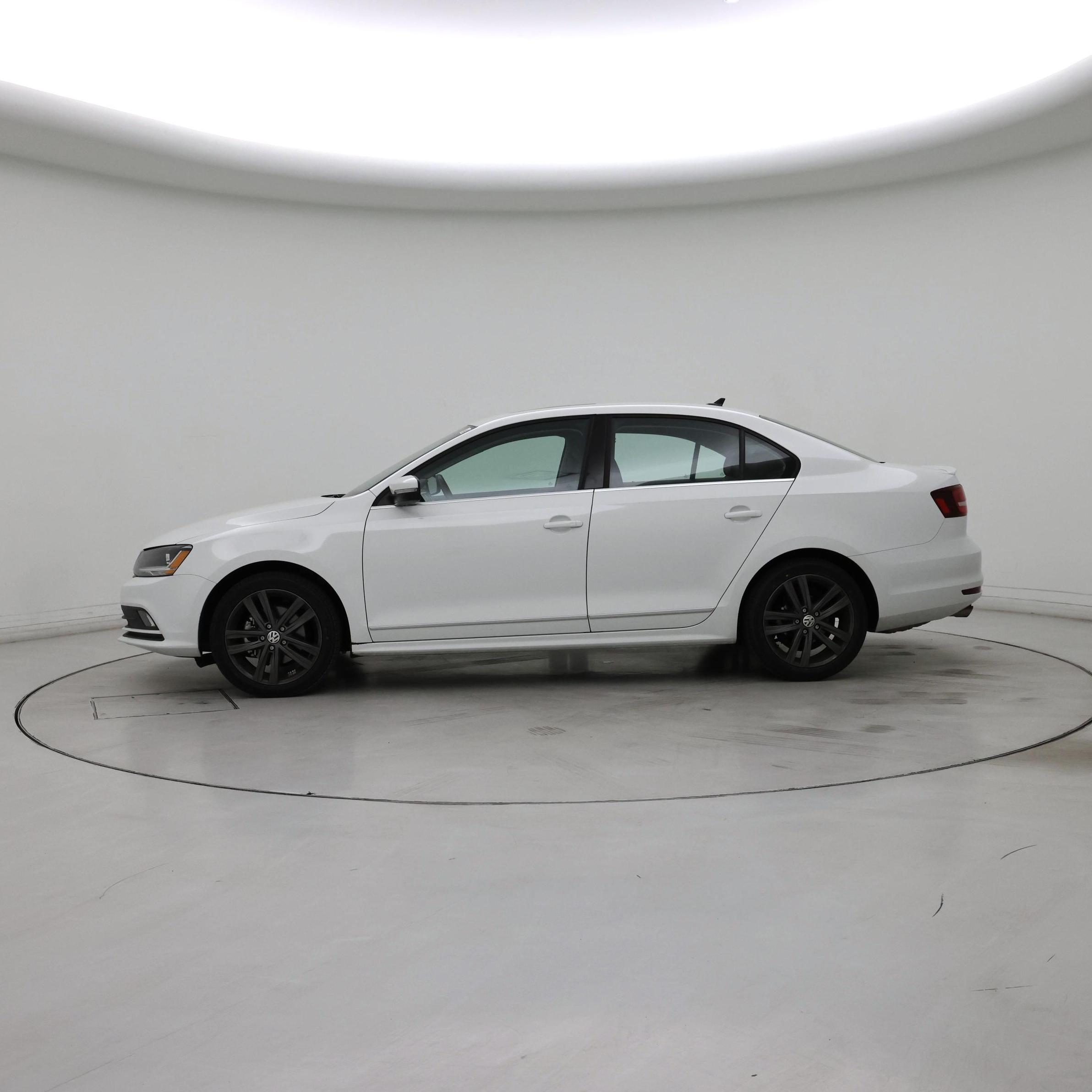 Thumbnail: 2018 Volkswagen Jetta - 3