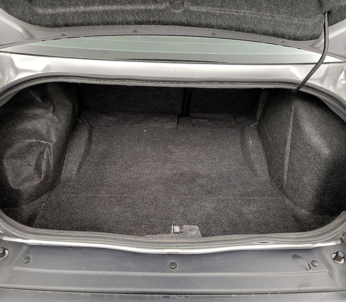 Trunk/Cargo (Seats Up)