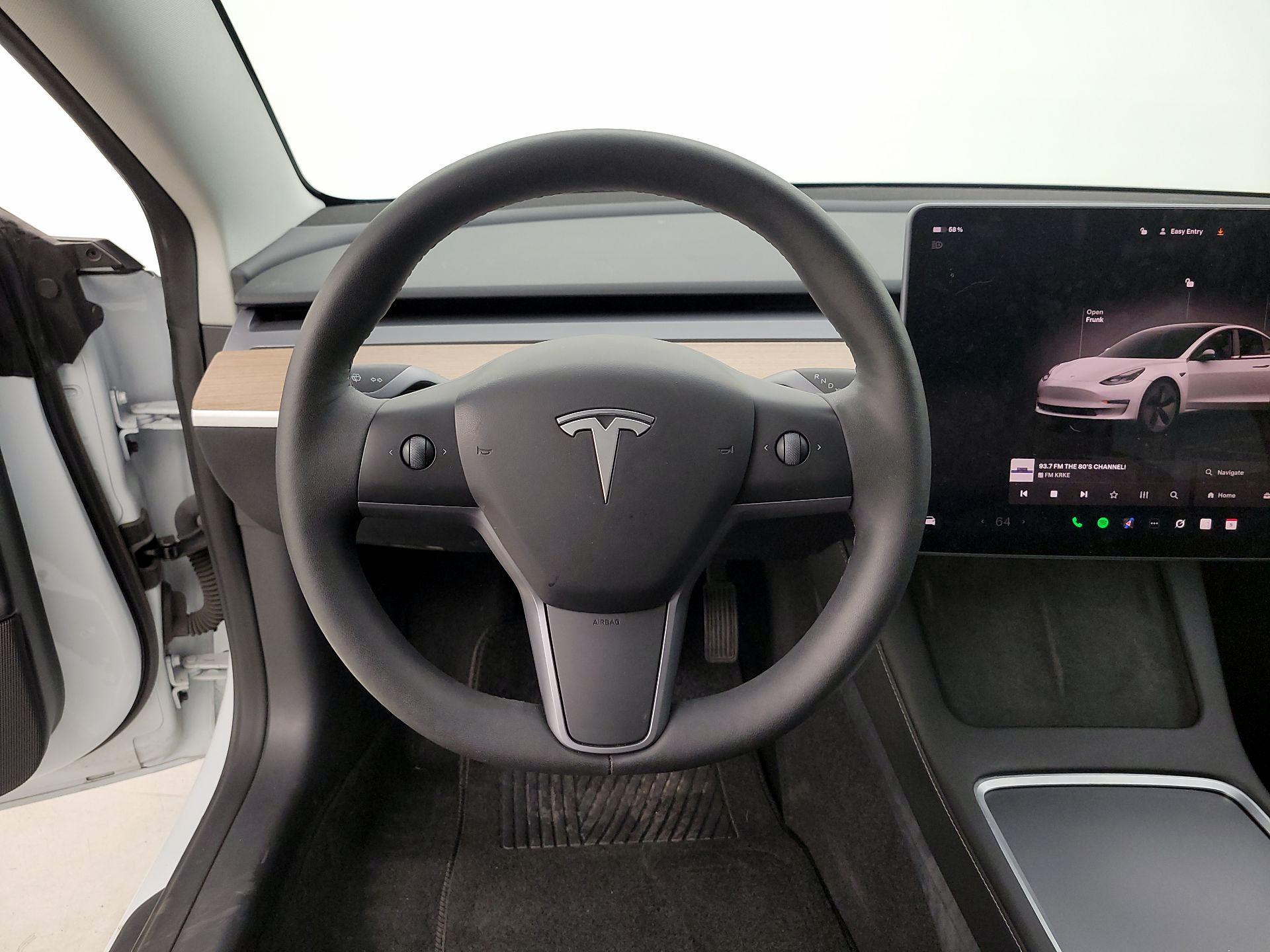 Thumbnail: 2023 Tesla Model 3 - 10