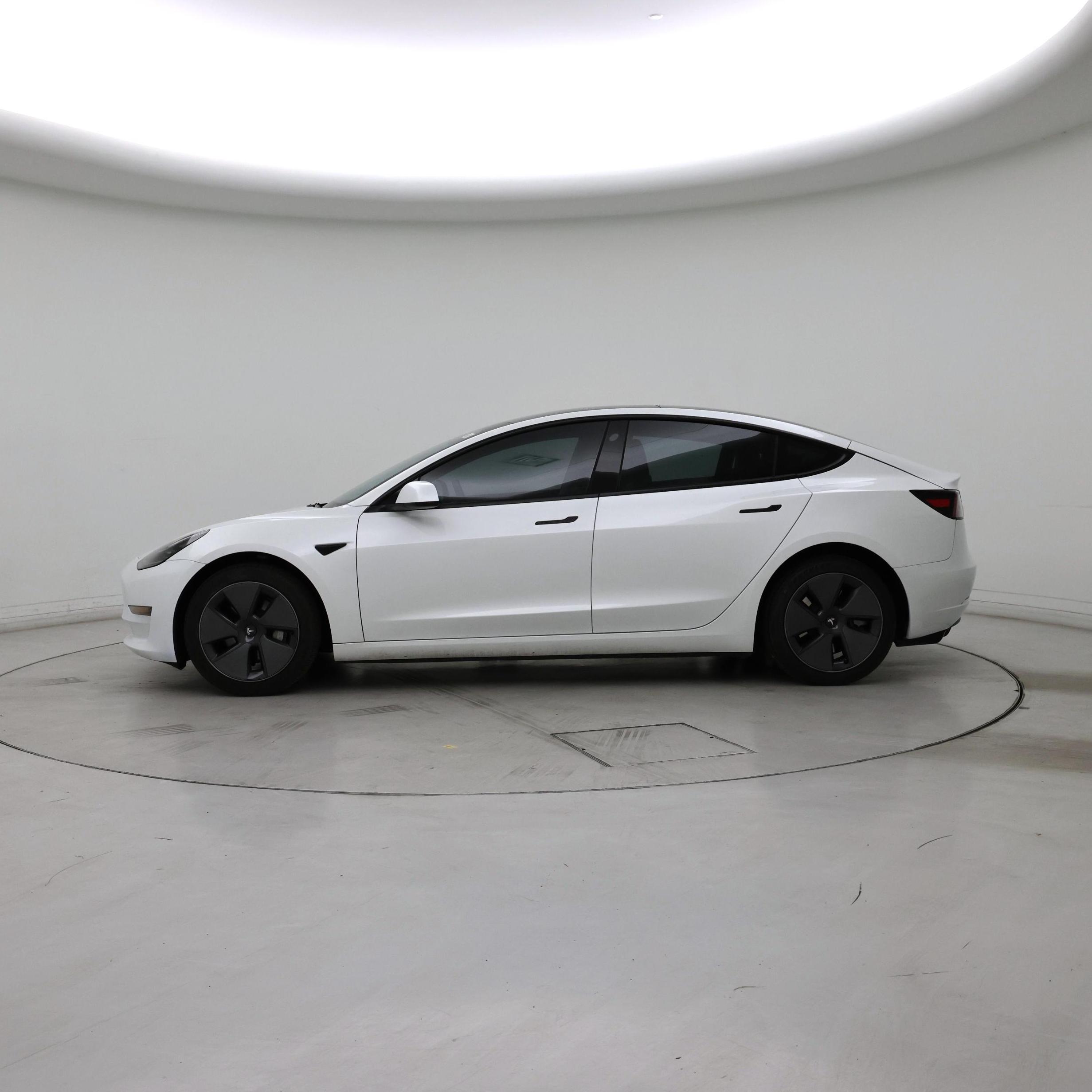 Thumbnail: 2023 Tesla Model 3 - 3
