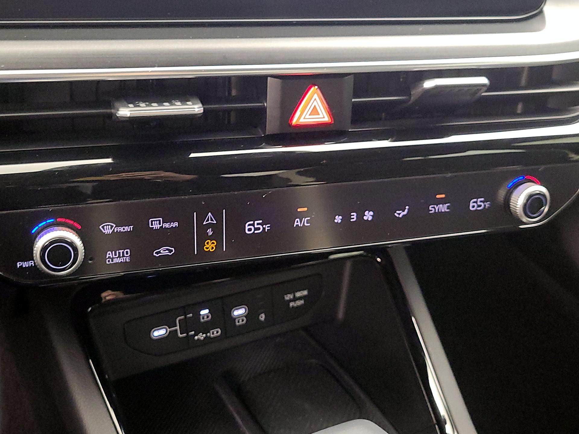 Thumbnail: 2025 Kia K5 - 16