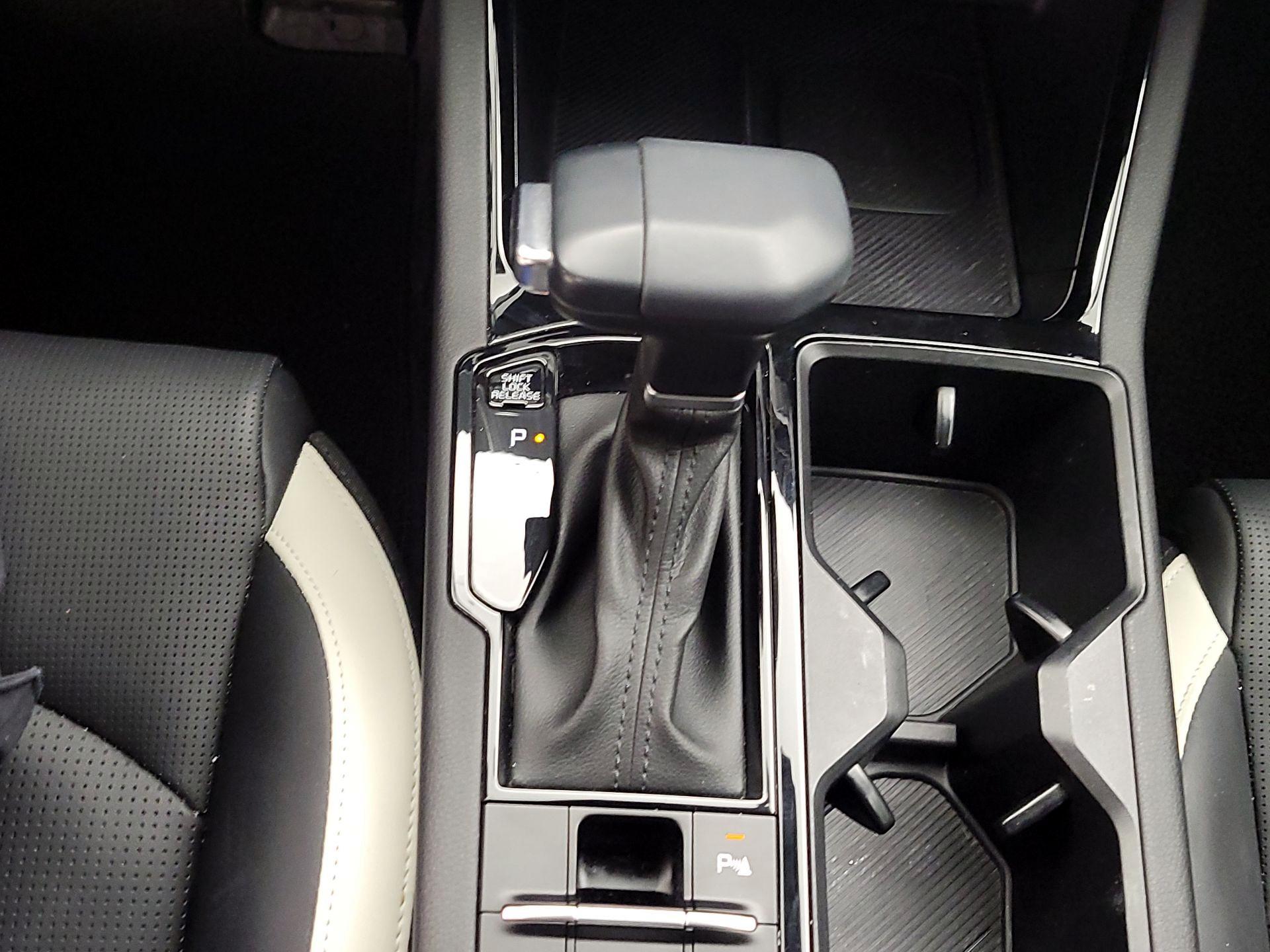 Thumbnail: 2025 Kia K5 - 17