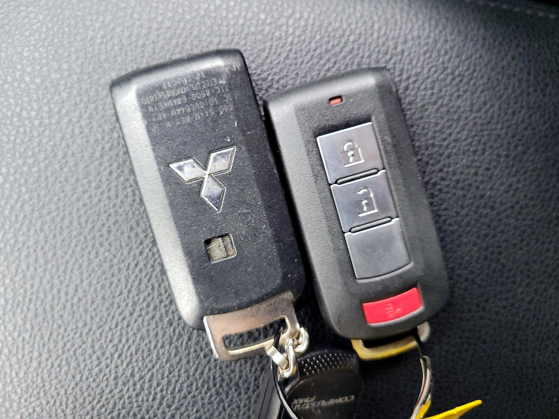 Thumbnail: 2018 Mitsubishi Outlander - 20