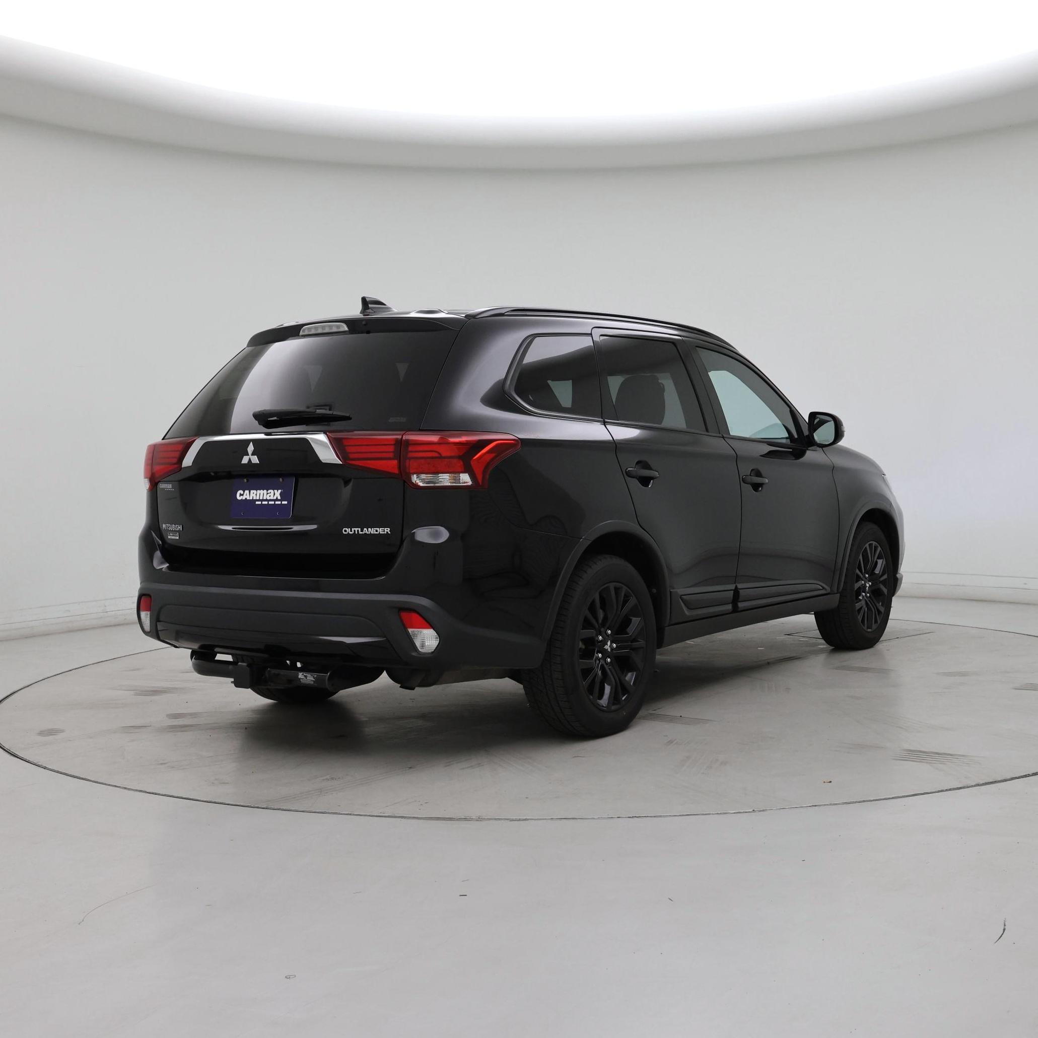 Thumbnail: 2018 Mitsubishi Outlander - 8