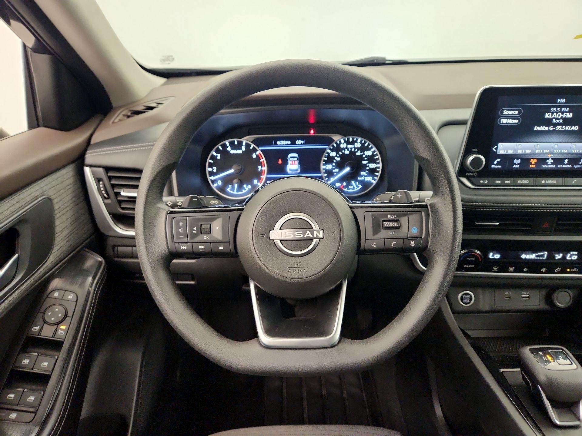 Thumbnail: 2023 Nissan Rogue - 10