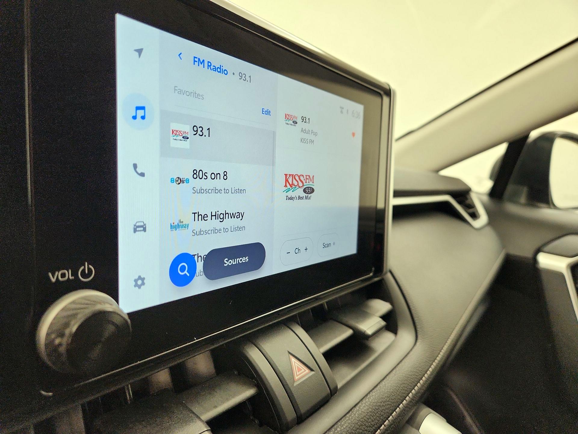 Thumbnail: 2025 Toyota RAV4 - 15