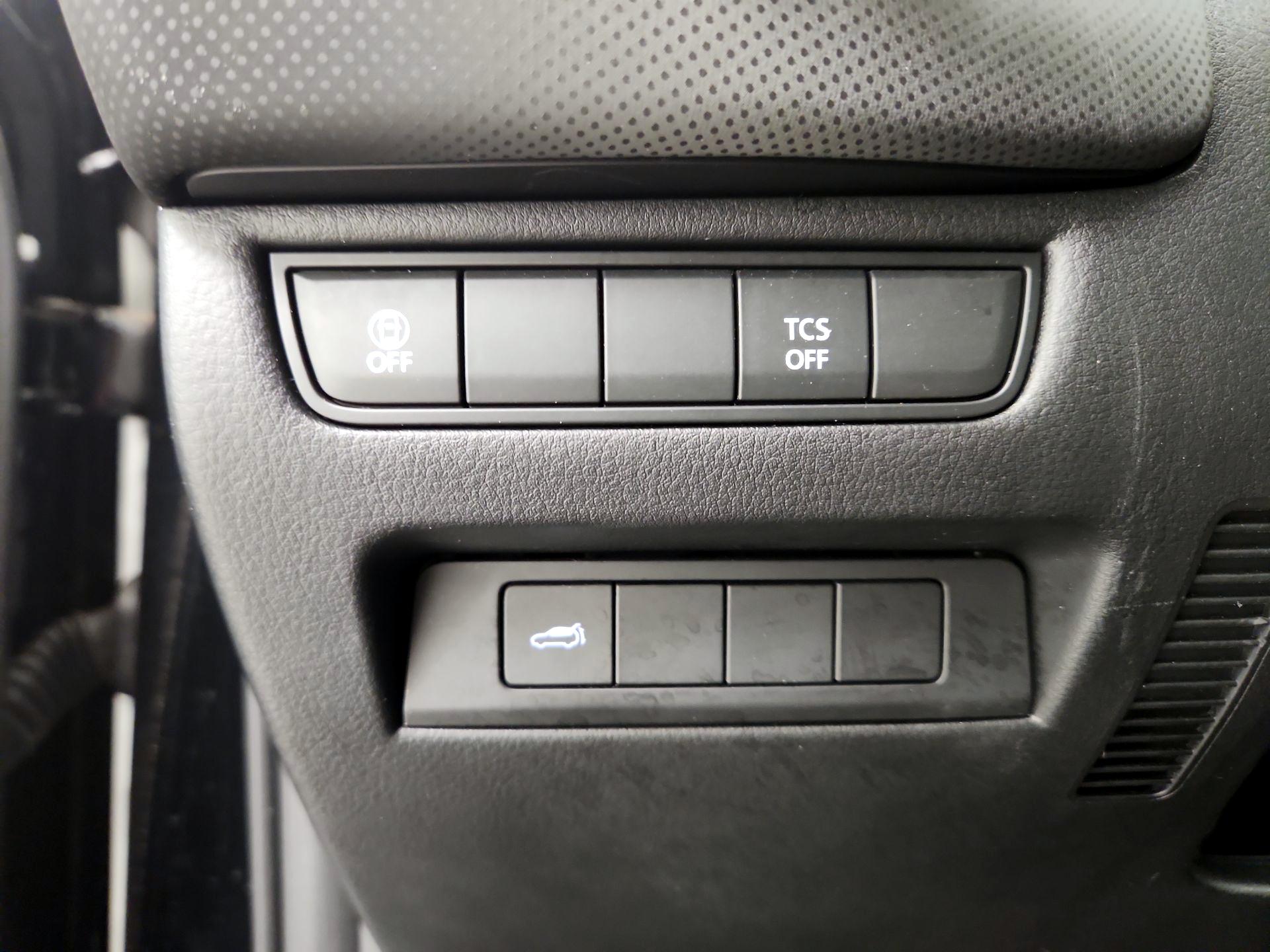 Thumbnail: 2025 Mazda CX-50 - 13