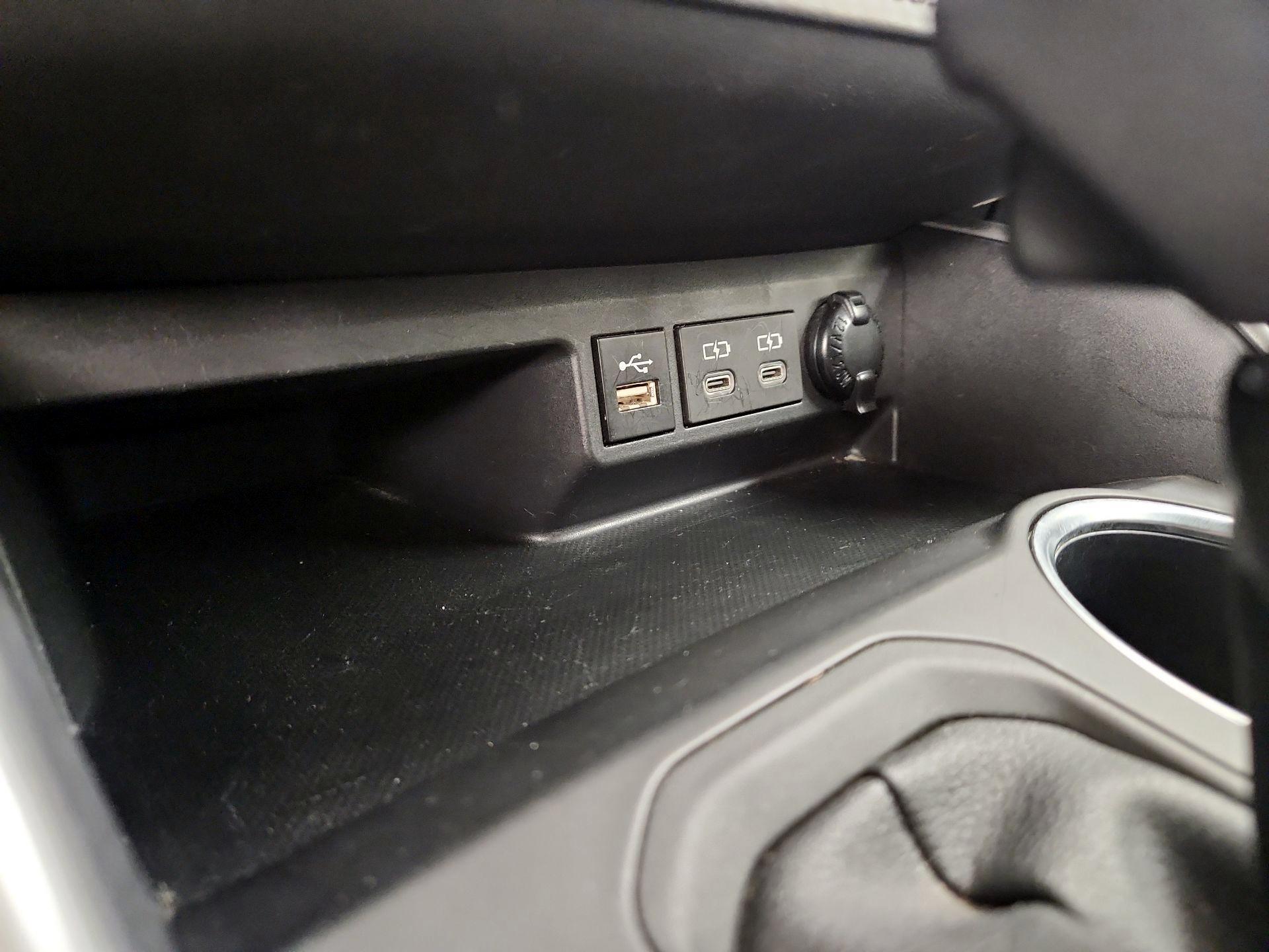 Thumbnail: 2024 Toyota Highlander - 18