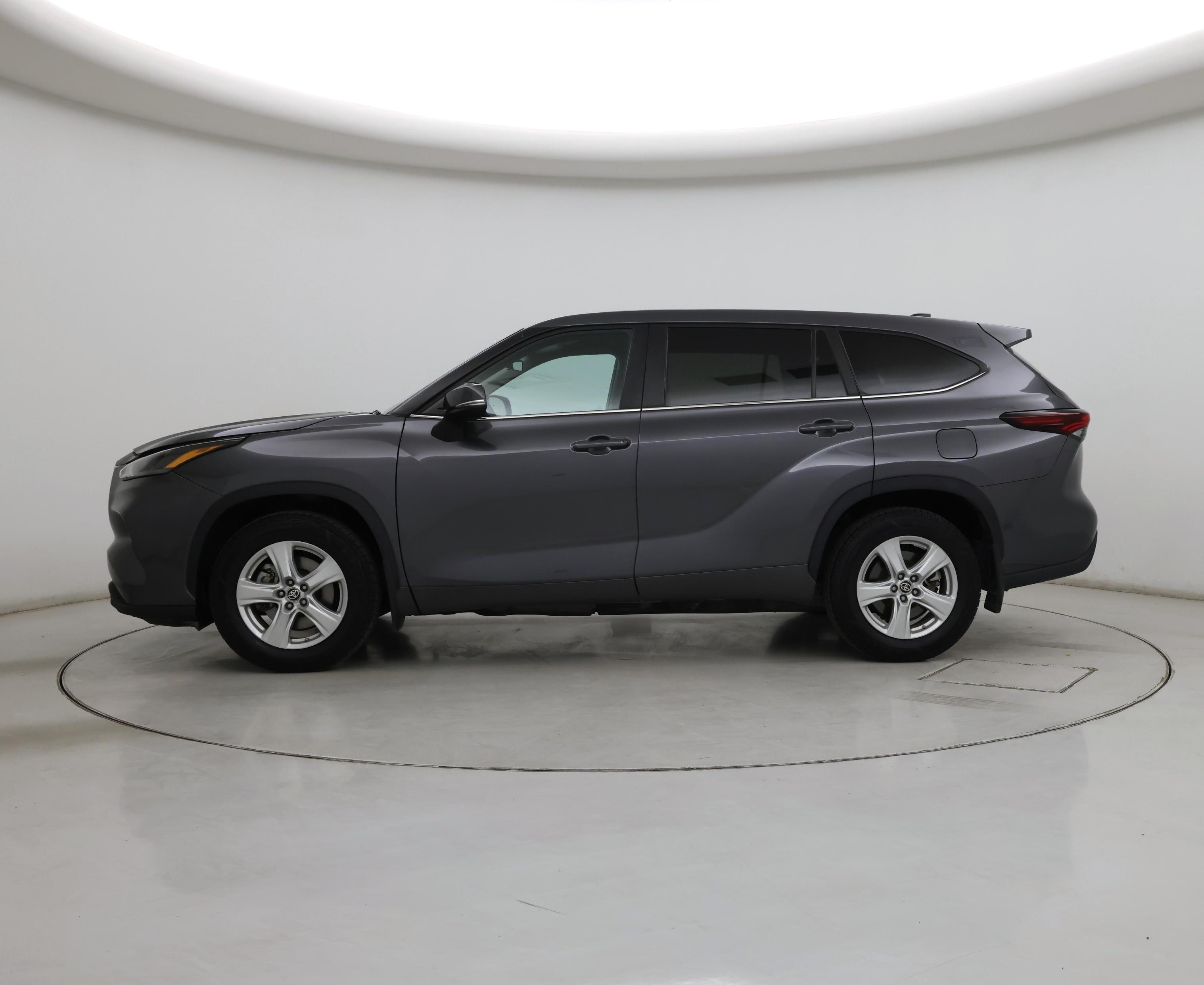 Thumbnail: 2024 Toyota Highlander - 3