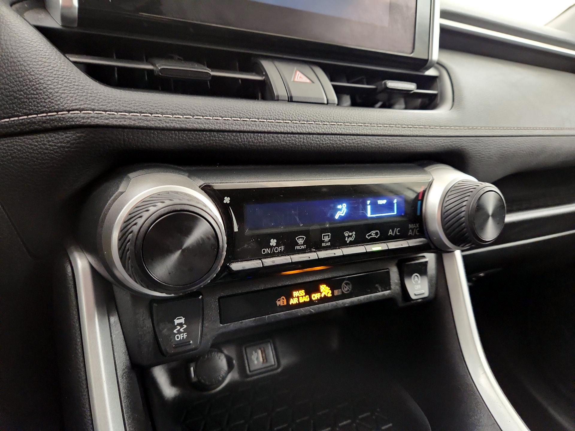 Thumbnail: 2024 Toyota RAV4 - 15