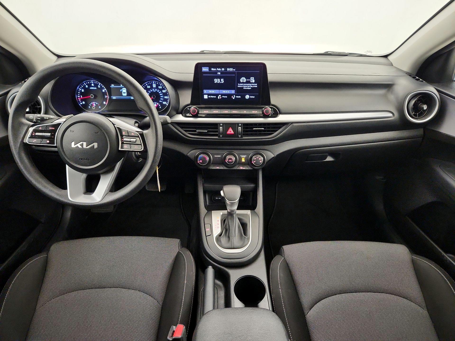 Thumbnail: 2023 Kia Forte - 9