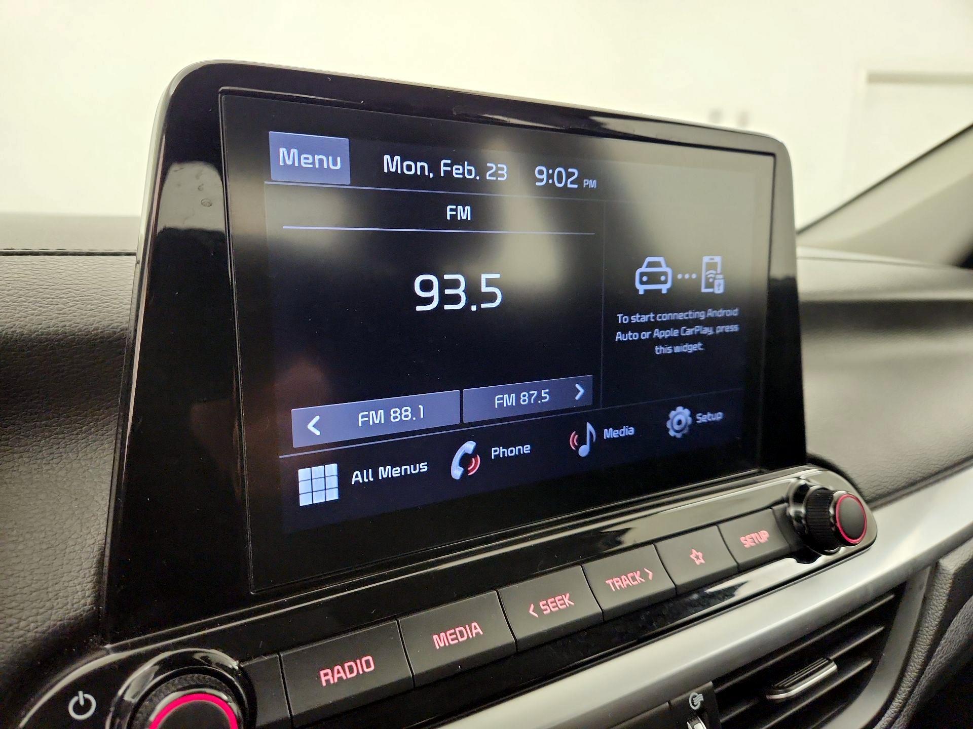 Thumbnail: 2023 Kia Forte - 15