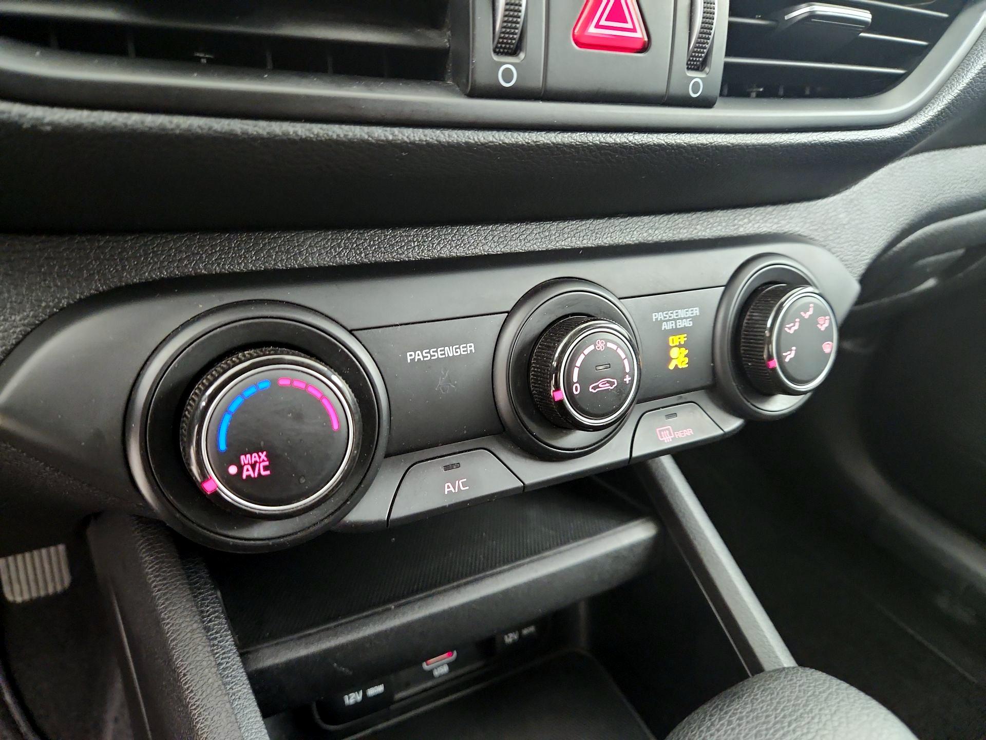 Thumbnail: 2023 Kia Forte - 16