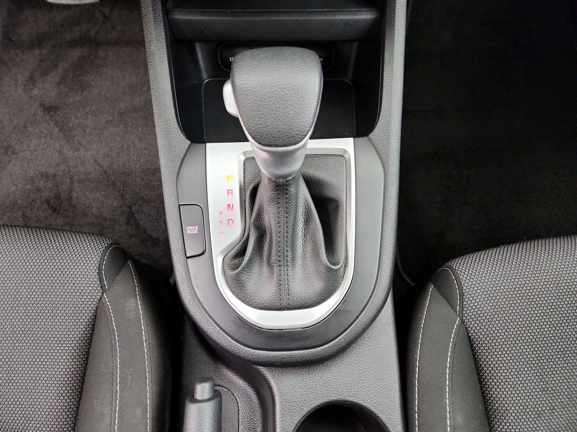 Thumbnail: 2023 Kia Forte - 17