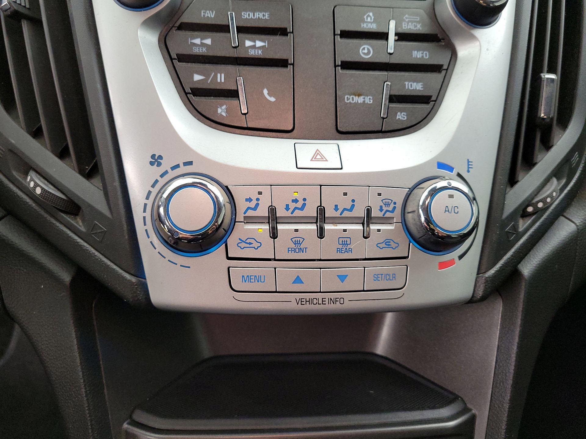 Thumbnail: 2017 Chevrolet Equinox - 15