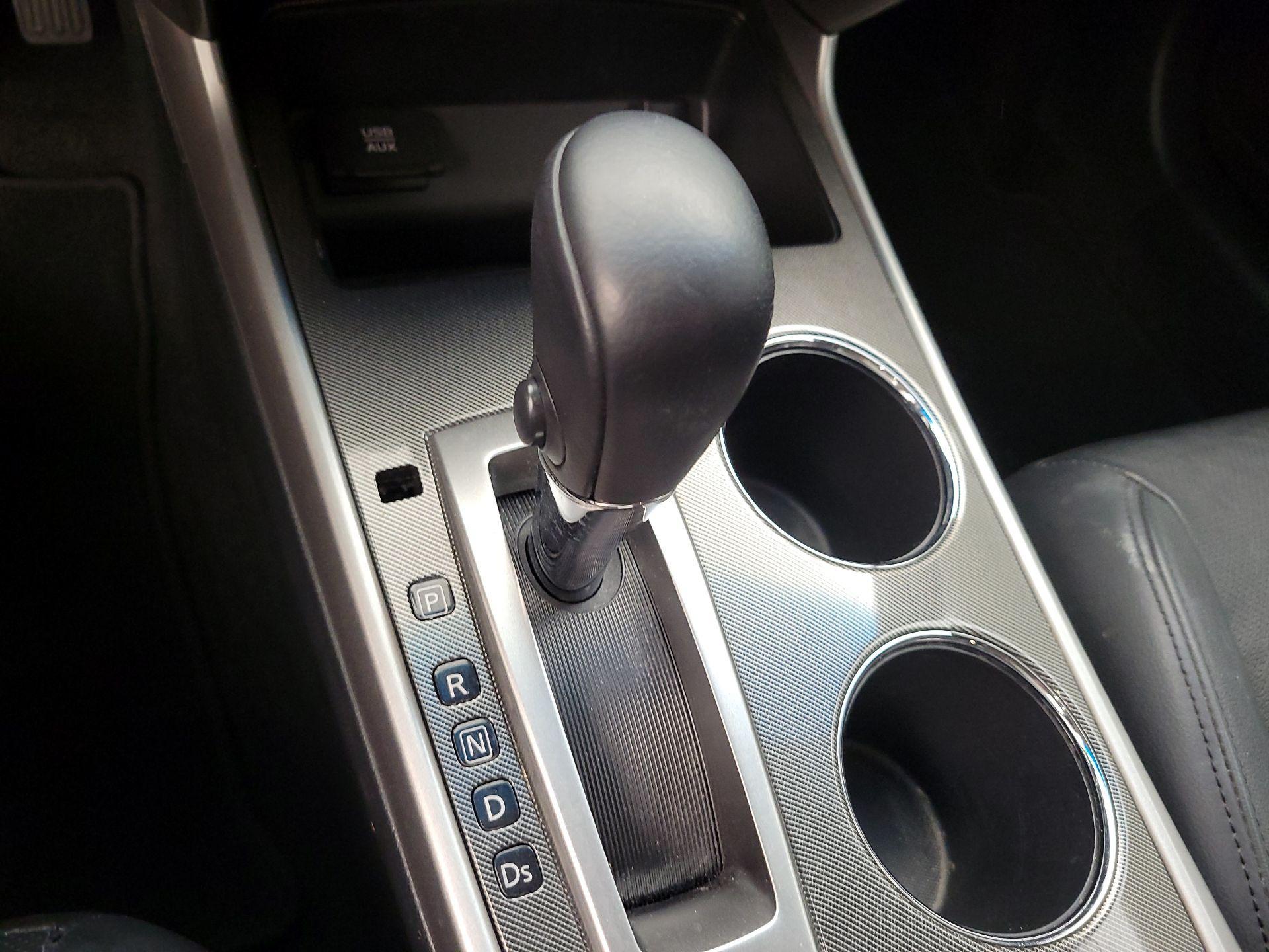 Thumbnail: 2015 Nissan Altima - 15