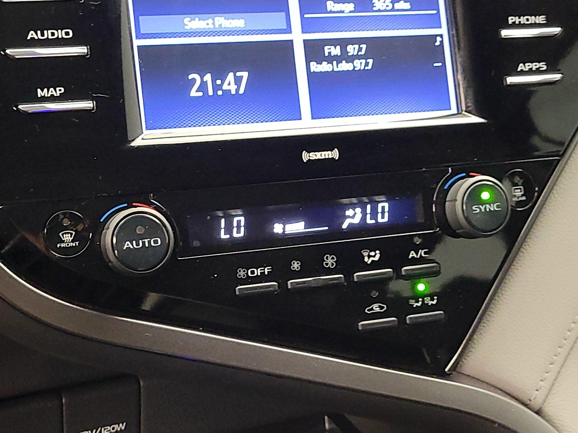 Thumbnail: 2020 Toyota Camry - 16