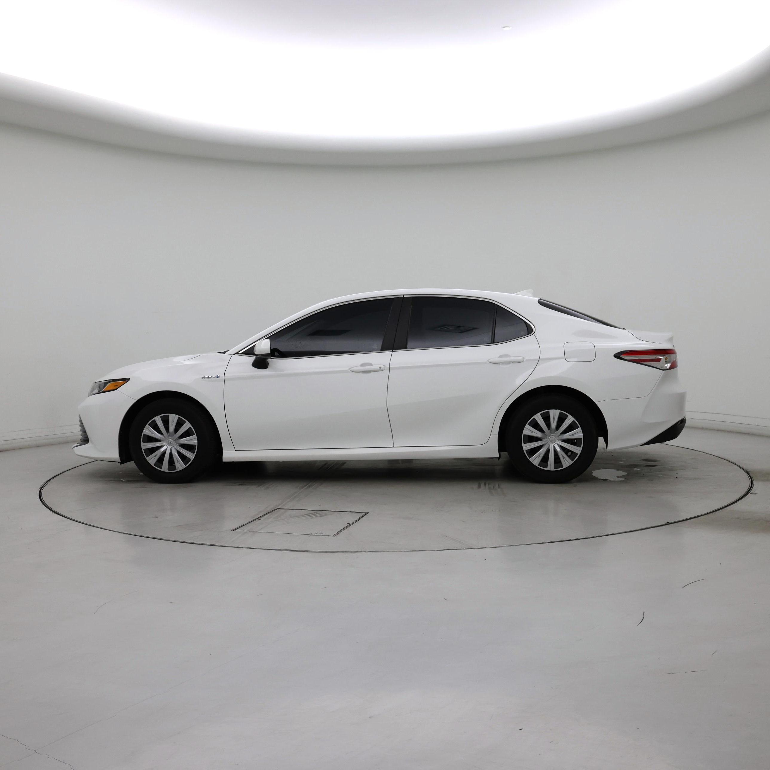 Thumbnail: 2020 Toyota Camry - 3