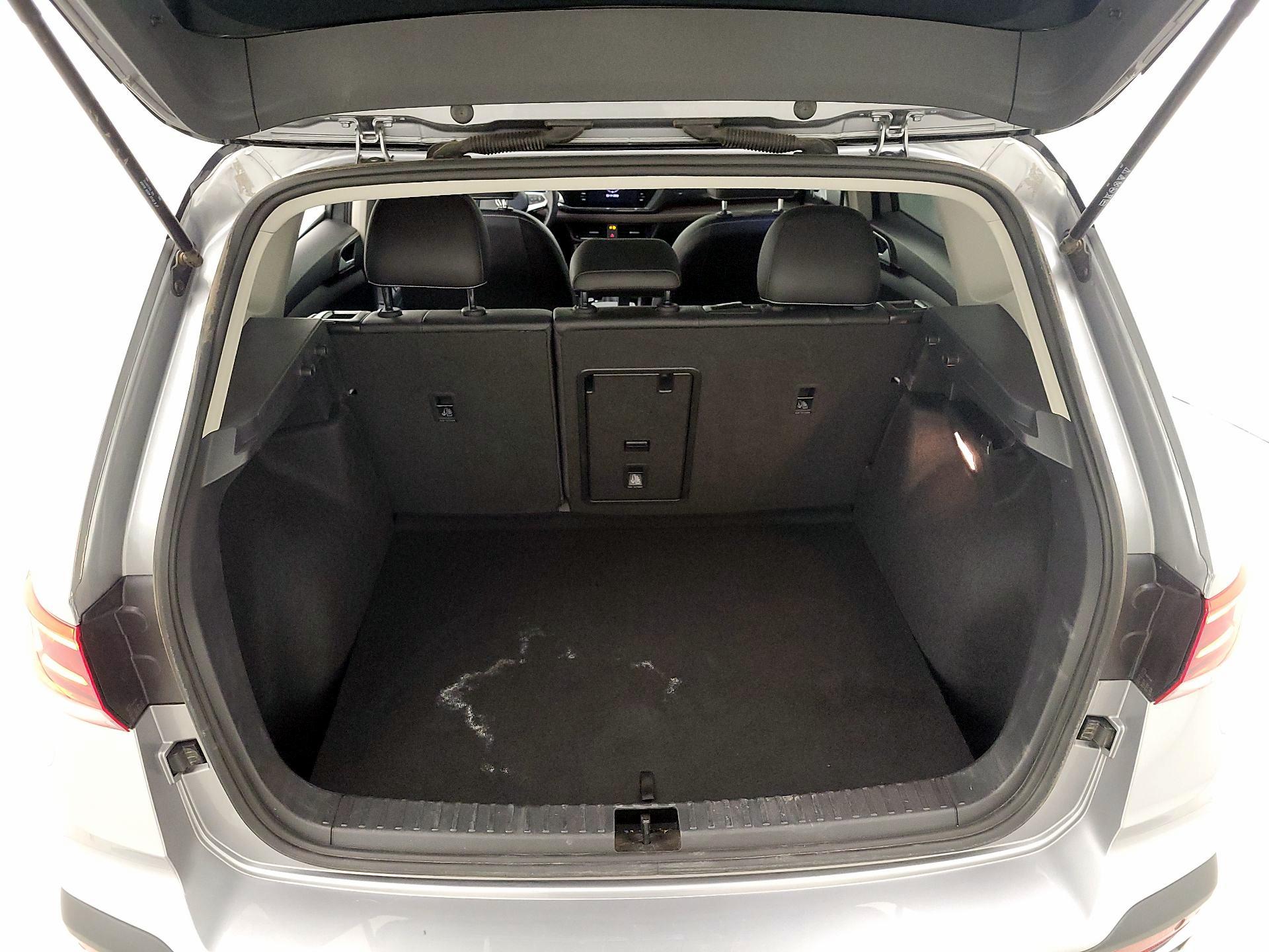 Thumbnail: 2023 Volkswagen Taos - 19