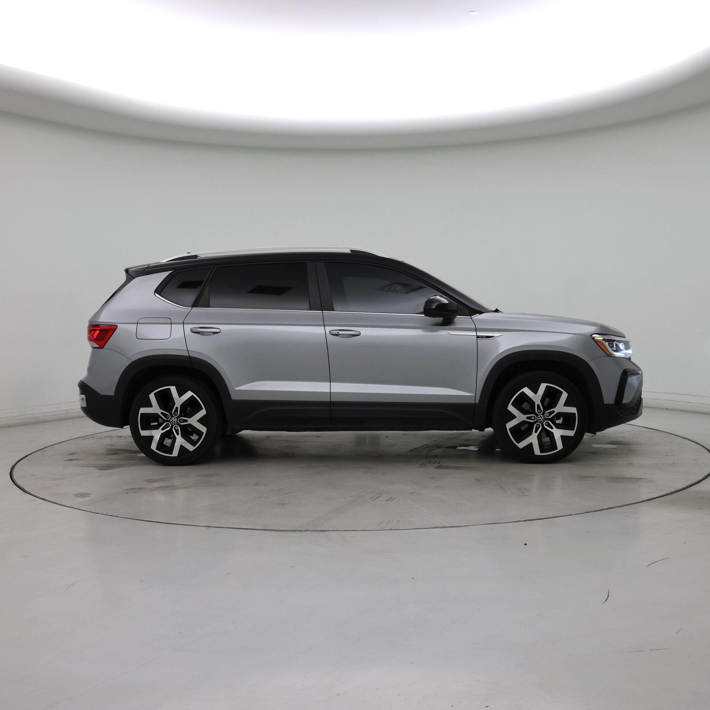 Thumbnail: 2023 Volkswagen Taos - 7