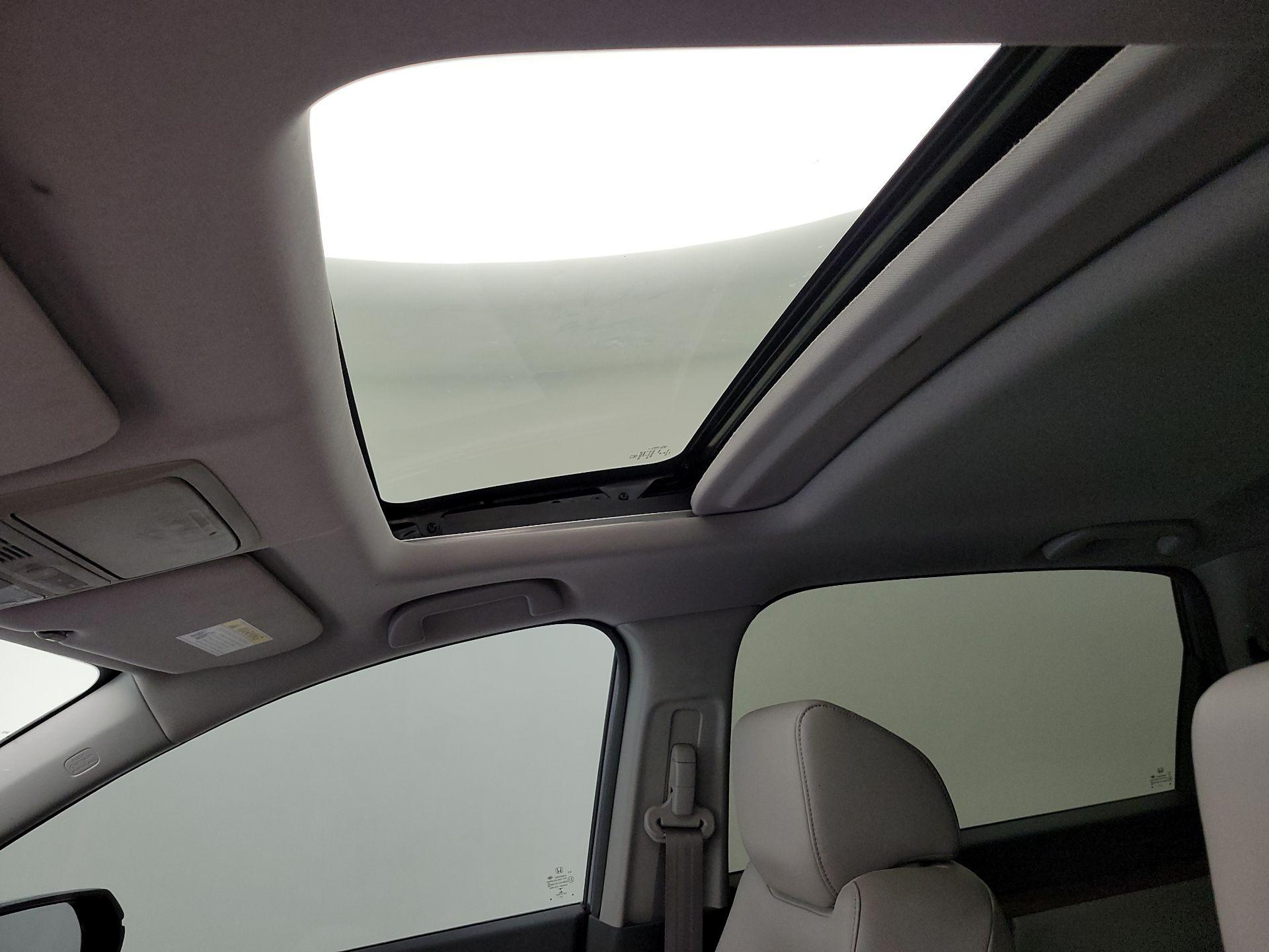 Thumbnail: 2017 Honda CR-V - 19