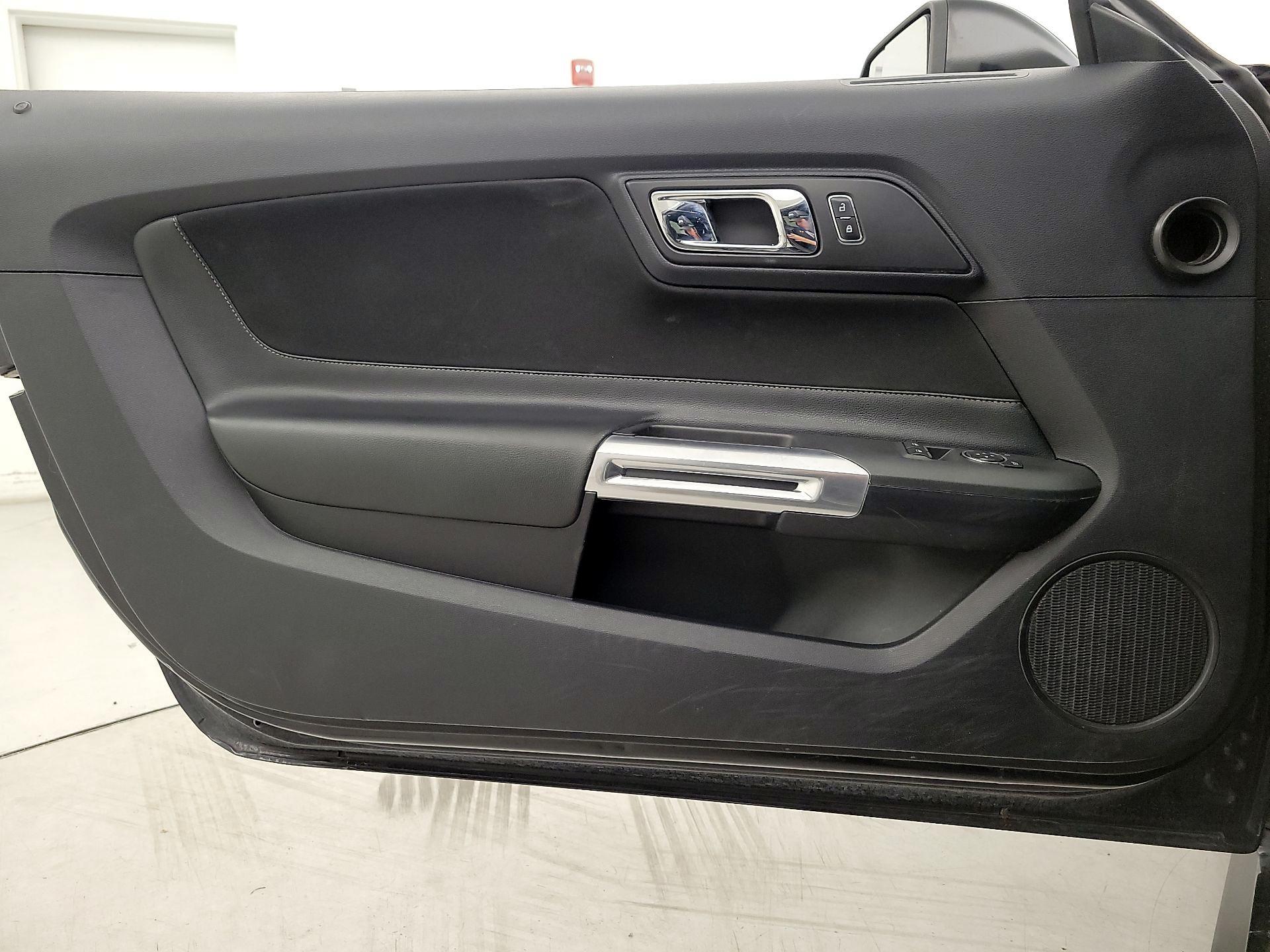 Thumbnail: 2015 Ford Mustang - 12