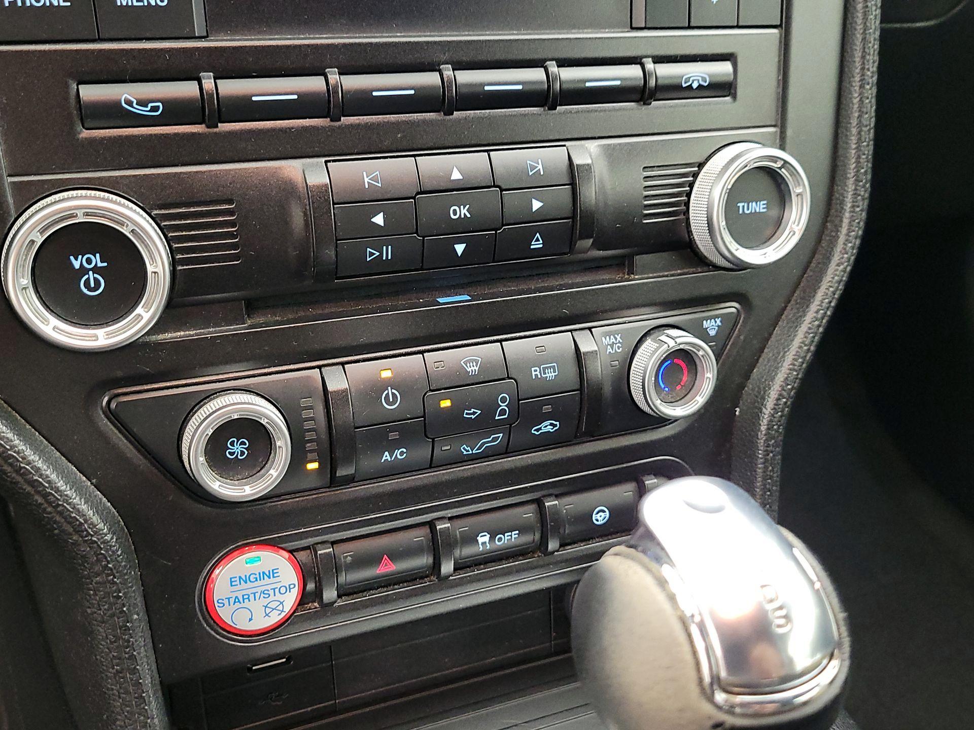 Thumbnail: 2015 Ford Mustang - 15