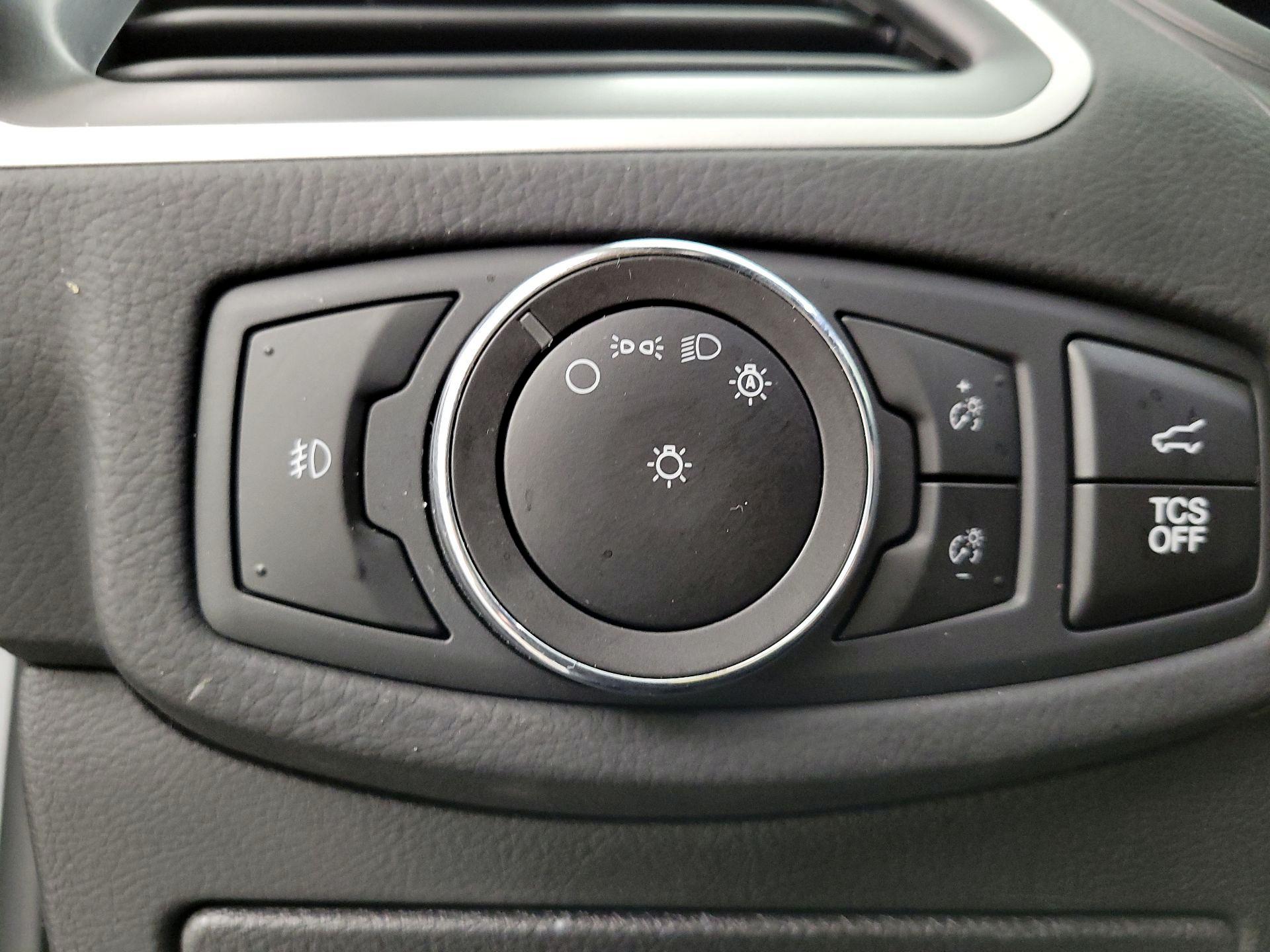 Thumbnail: 2023 Ford Edge - 13