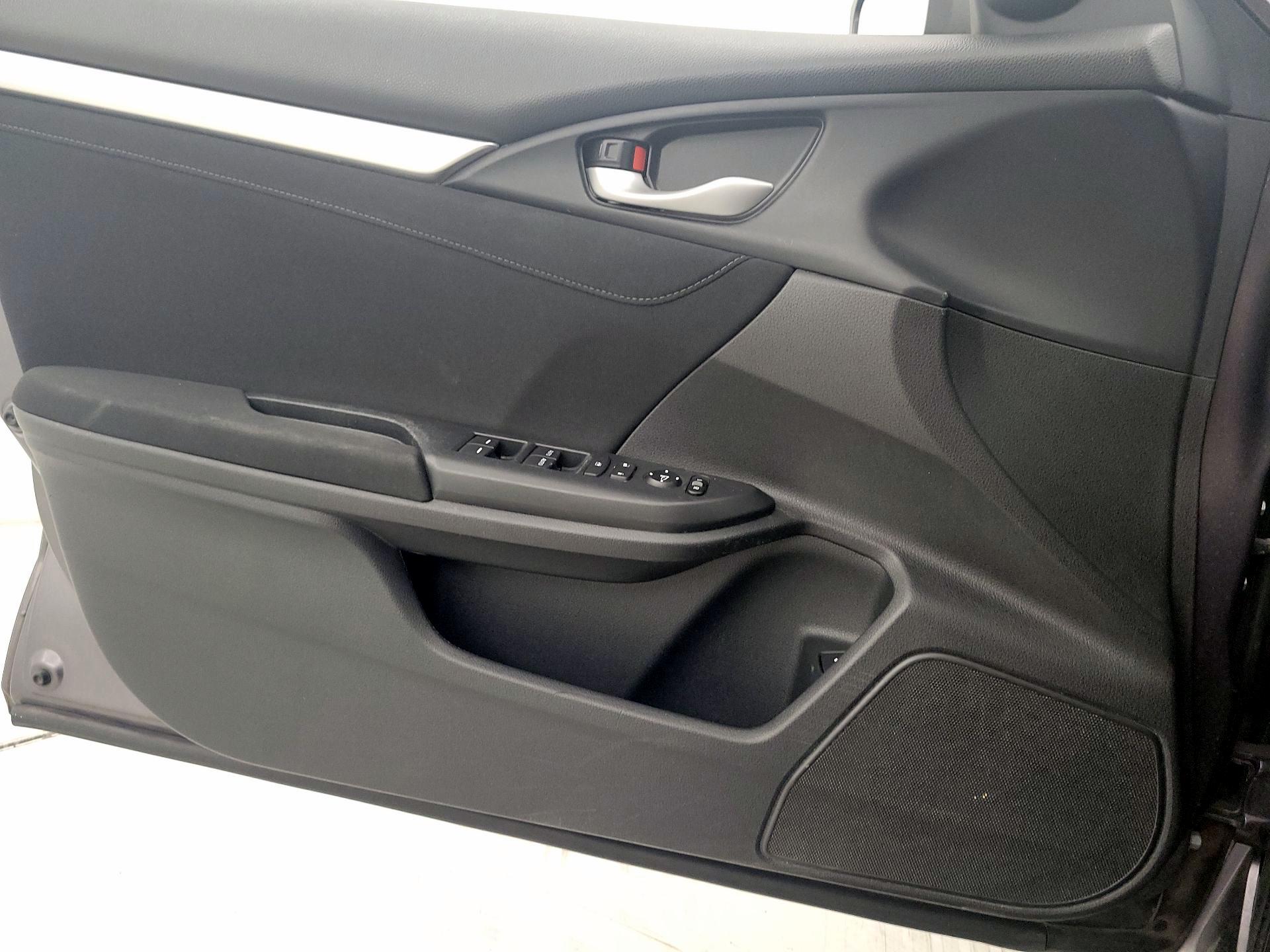 Thumbnail: 2017 Honda Civic - 12