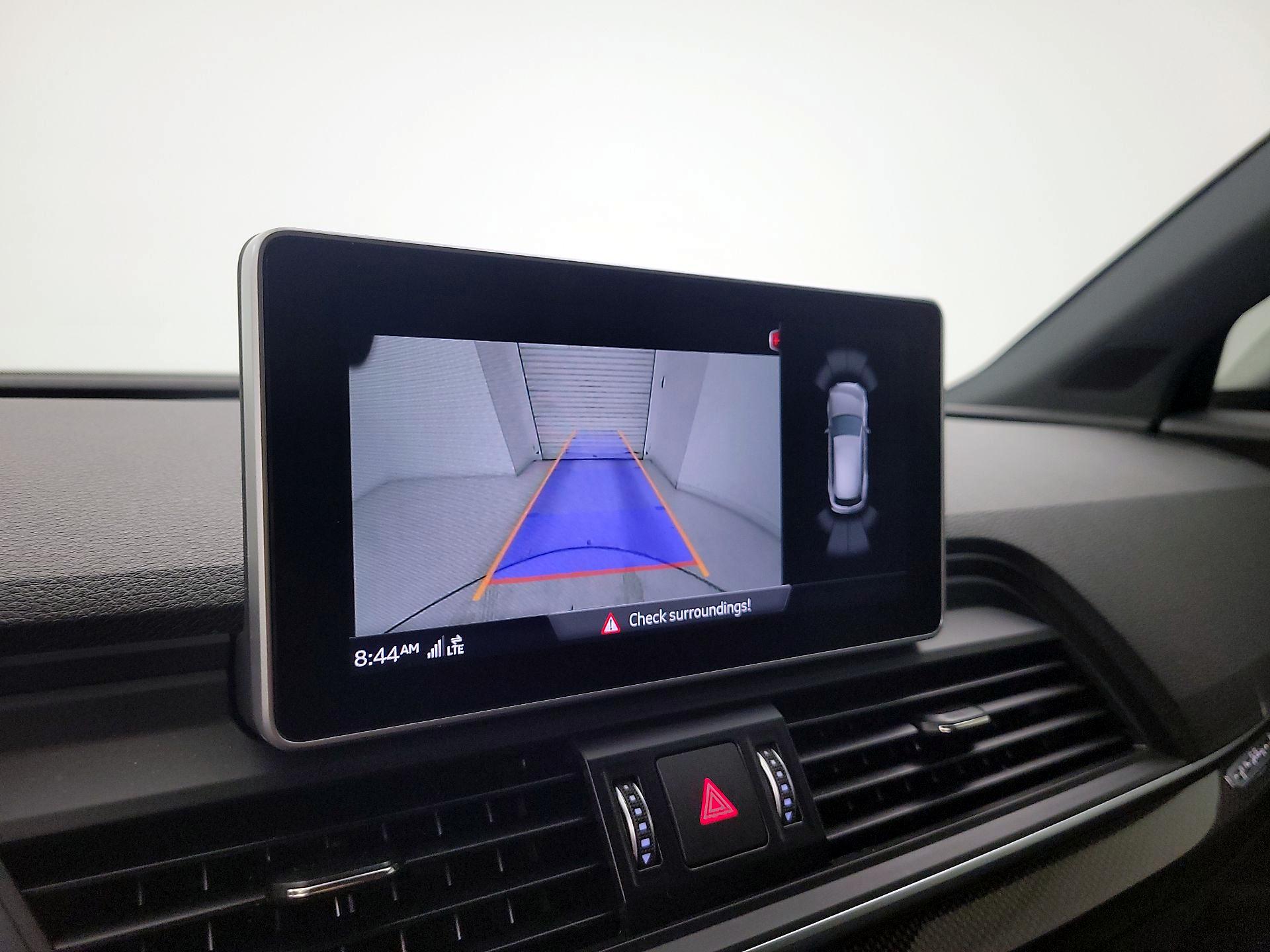 Thumbnail: 2018 Audi SQ5 - 15