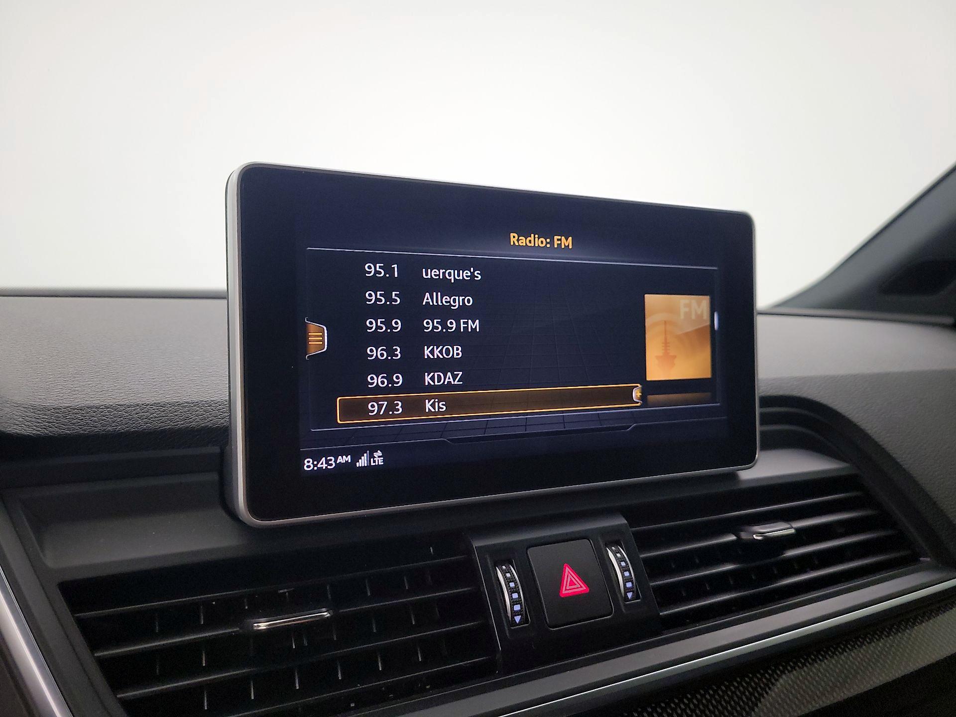 Thumbnail: 2018 Audi SQ5 - 16