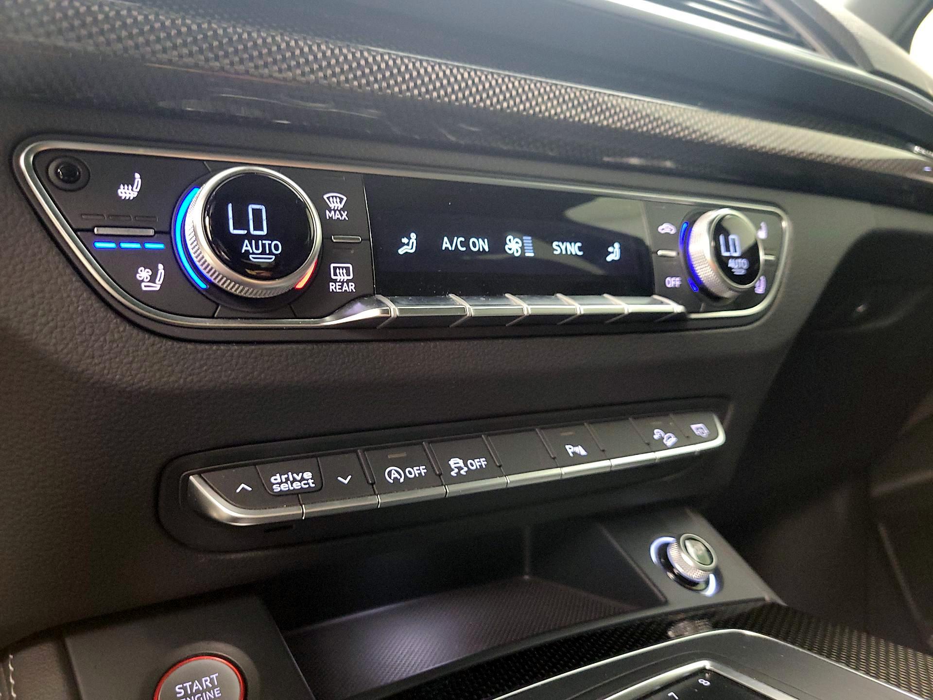 Thumbnail: 2018 Audi SQ5 - 17