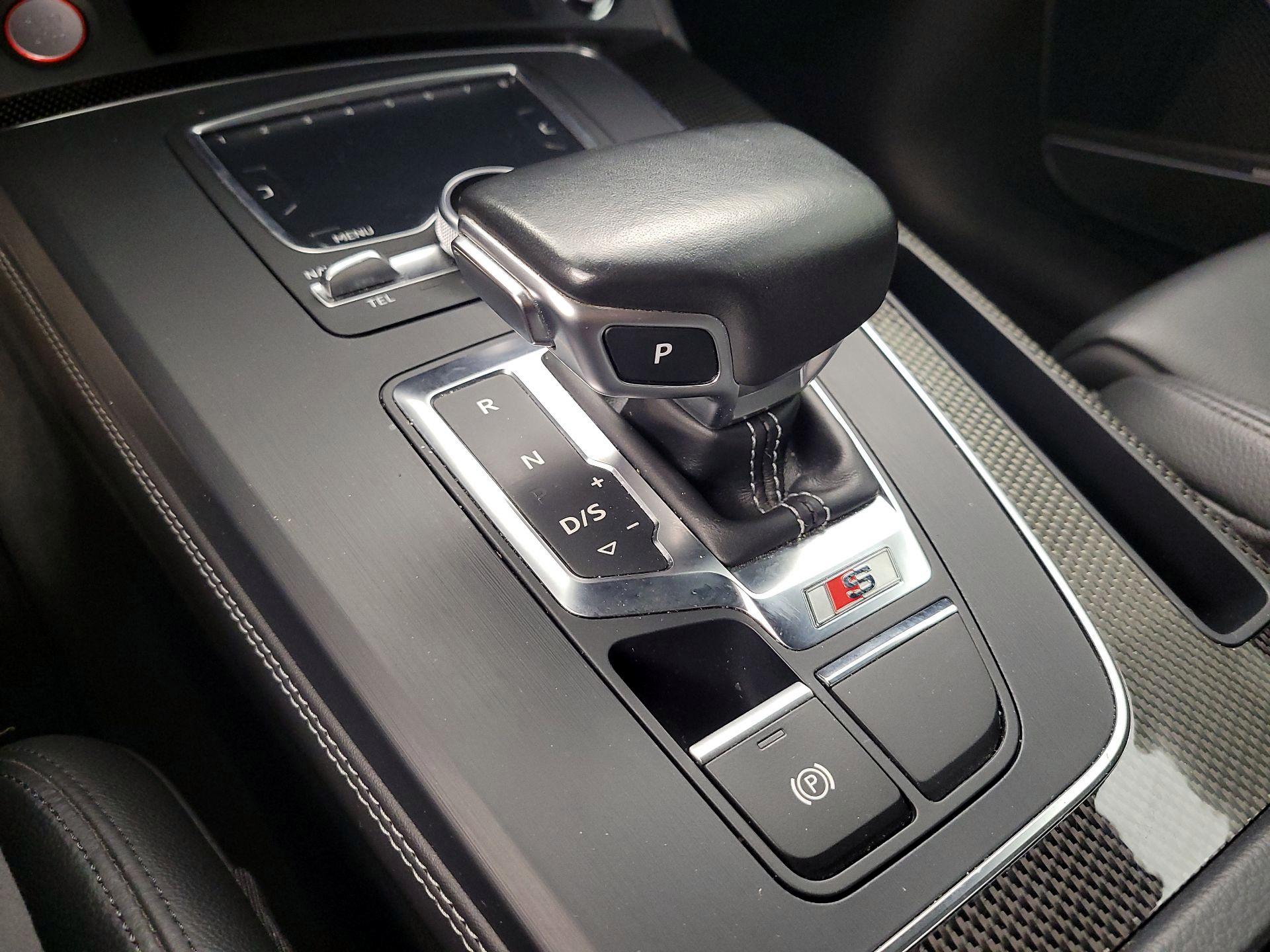 Thumbnail: 2018 Audi SQ5 - 18