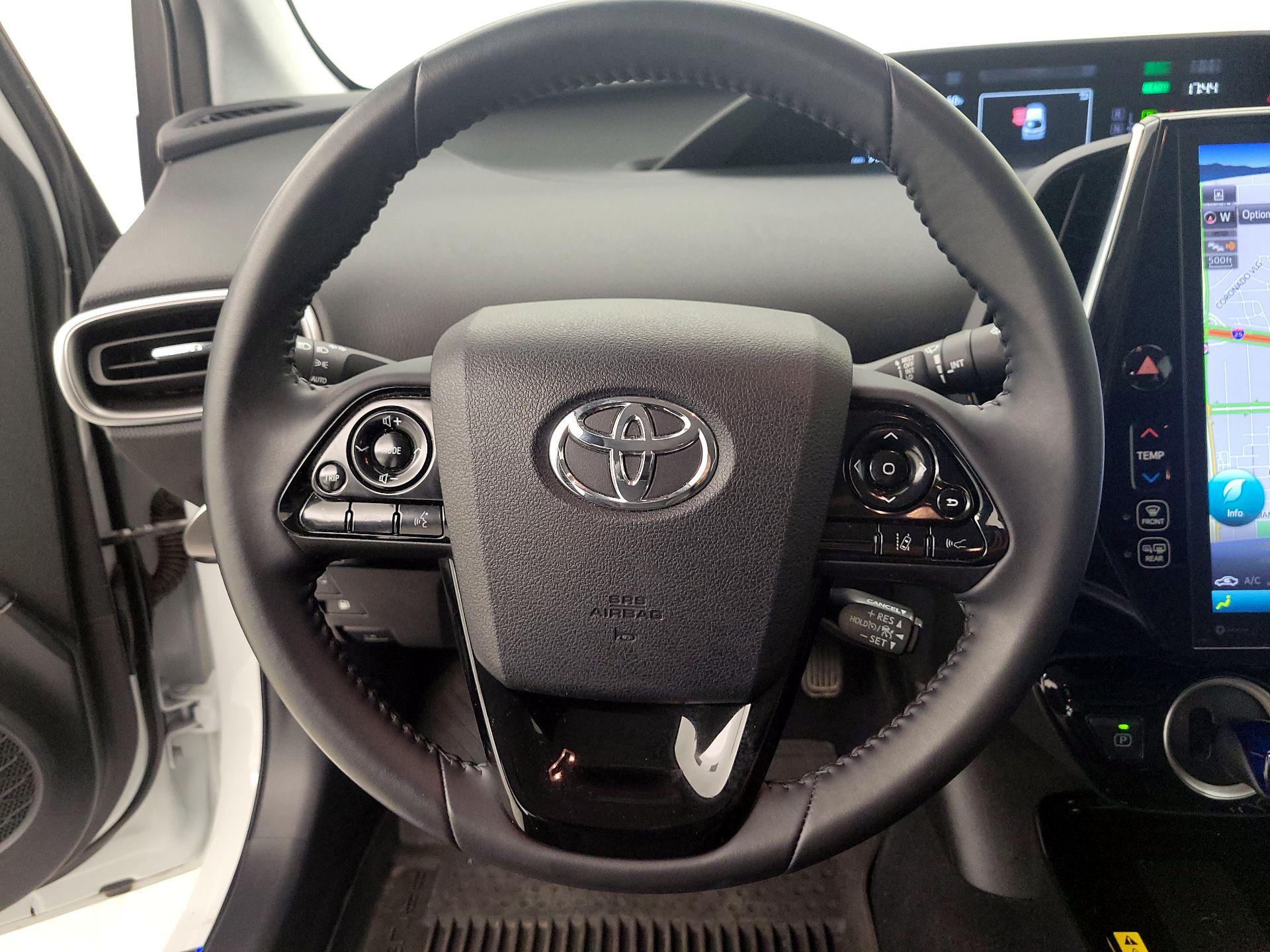 Thumbnail: 2022 Toyota Prius Prime - 10