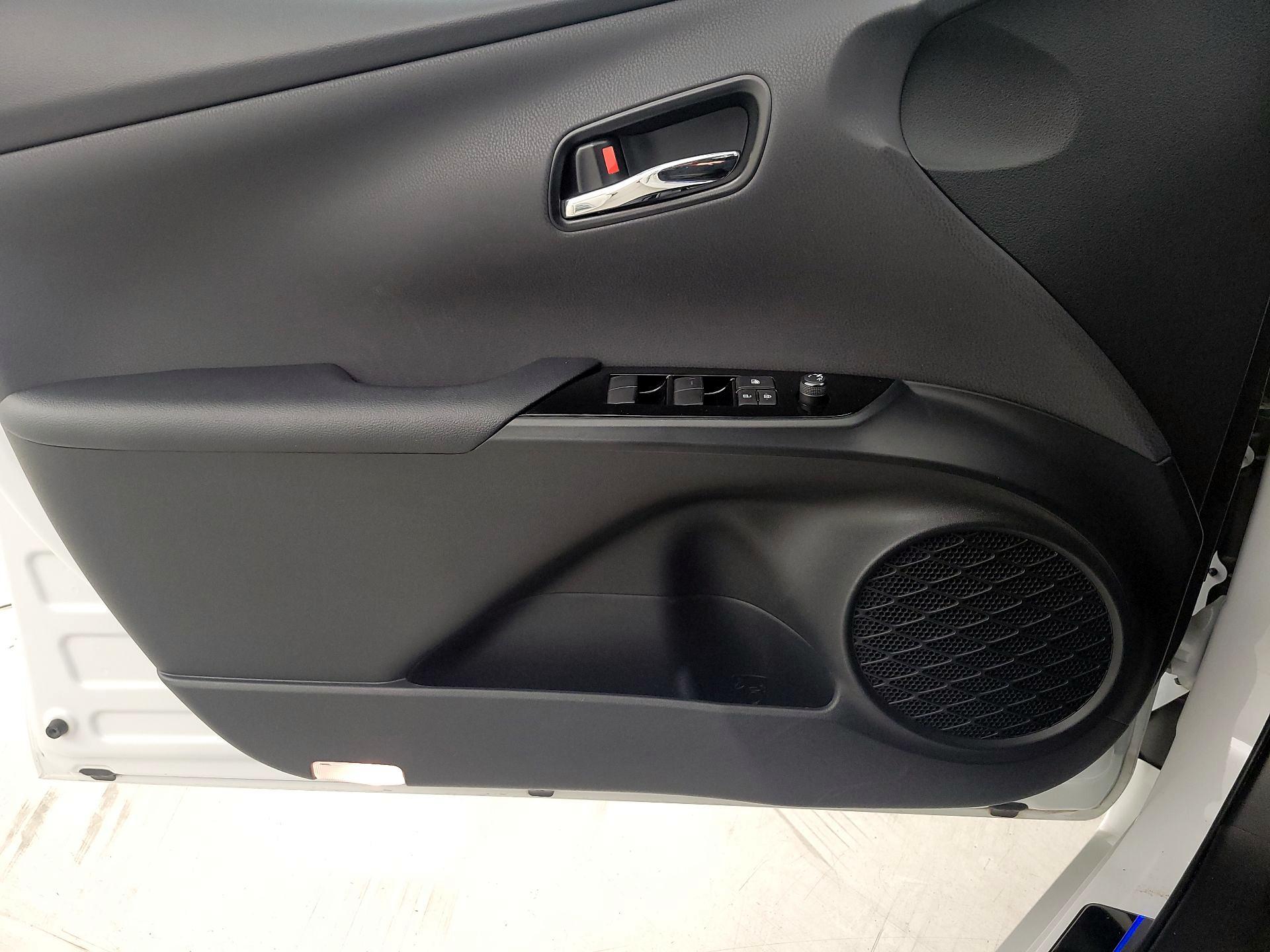 Thumbnail: 2022 Toyota Prius Prime - 12