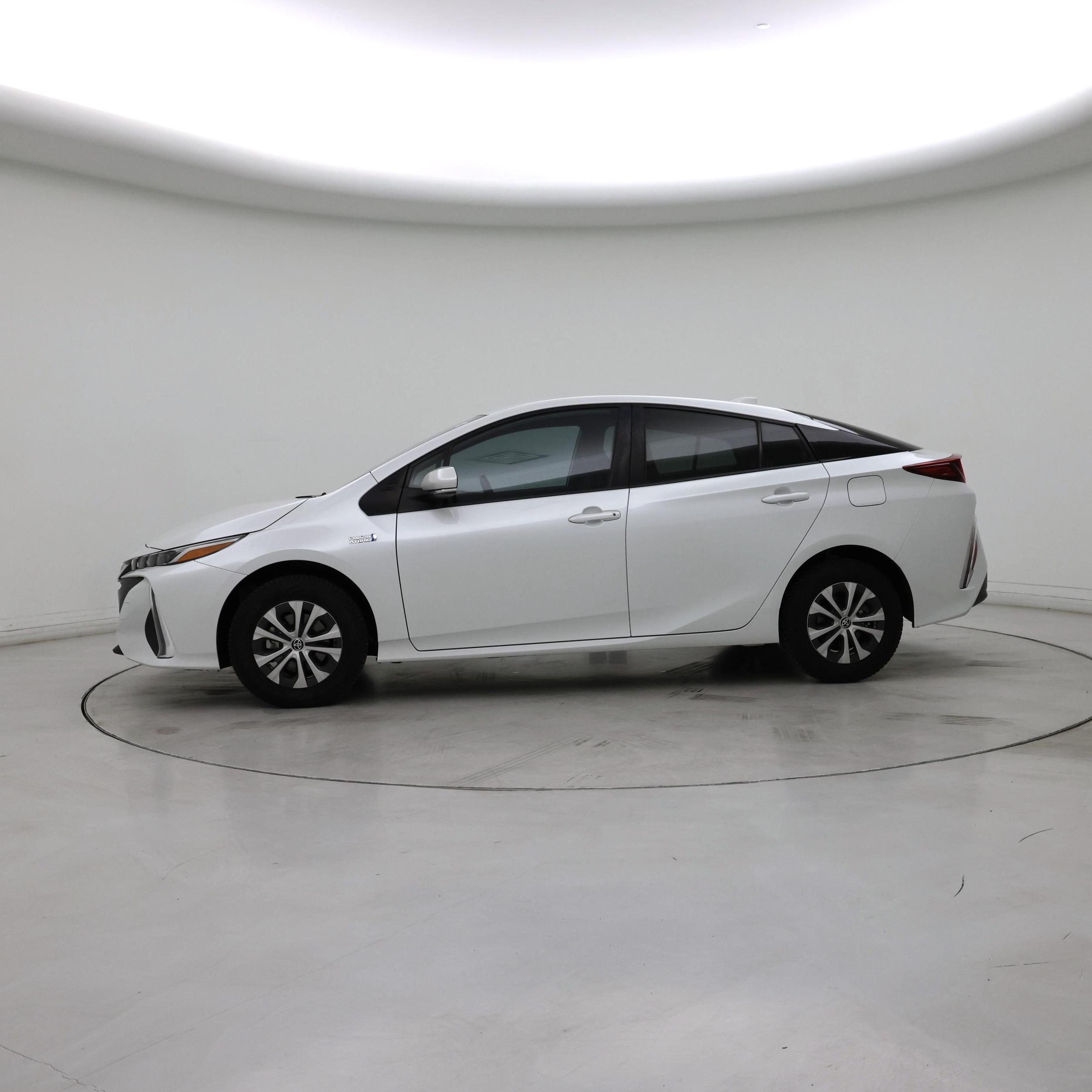 Thumbnail: 2022 Toyota Prius Prime - 3