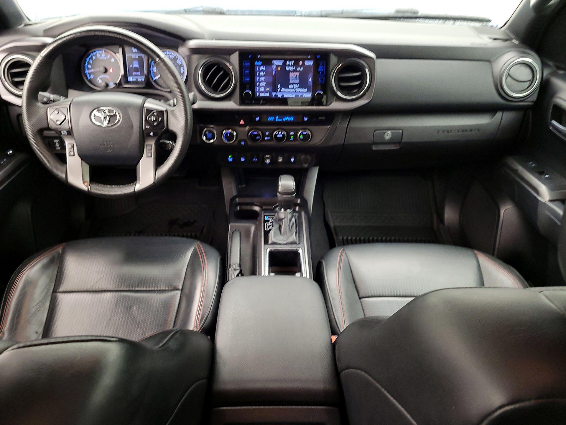 Thumbnail: 2018 Toyota Tacoma - 9