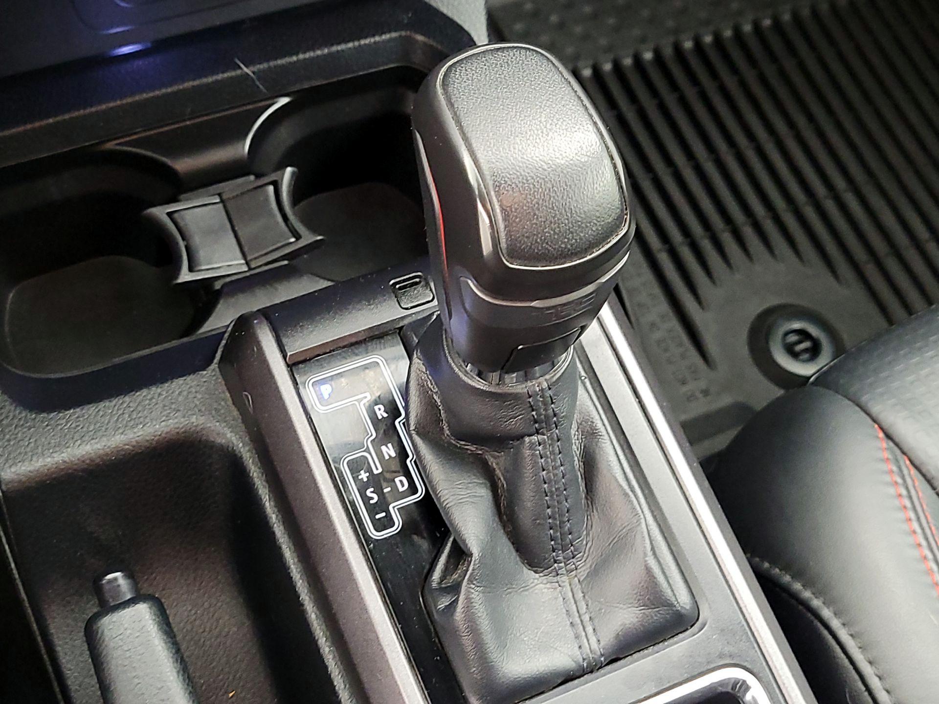 Thumbnail: 2018 Toyota Tacoma - 16