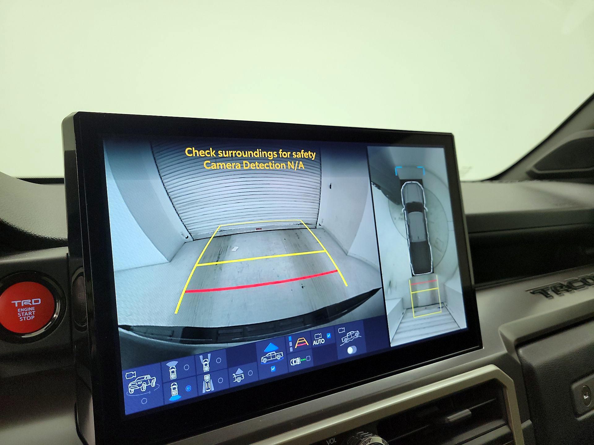 Thumbnail: 2024 Toyota Tacoma - 14