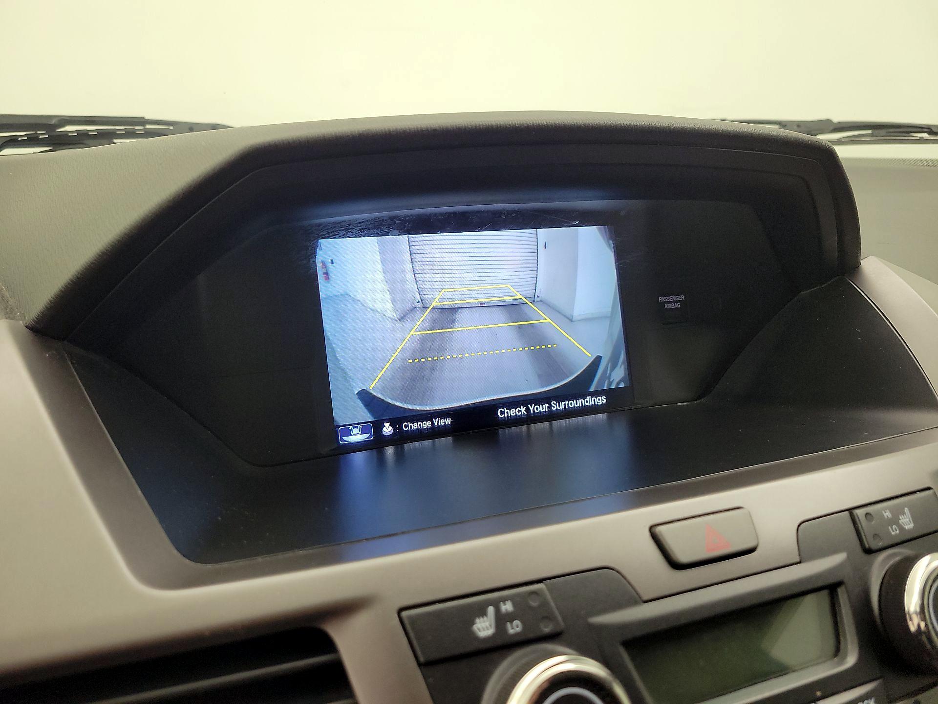 Thumbnail: 2015 Honda Odyssey - 14