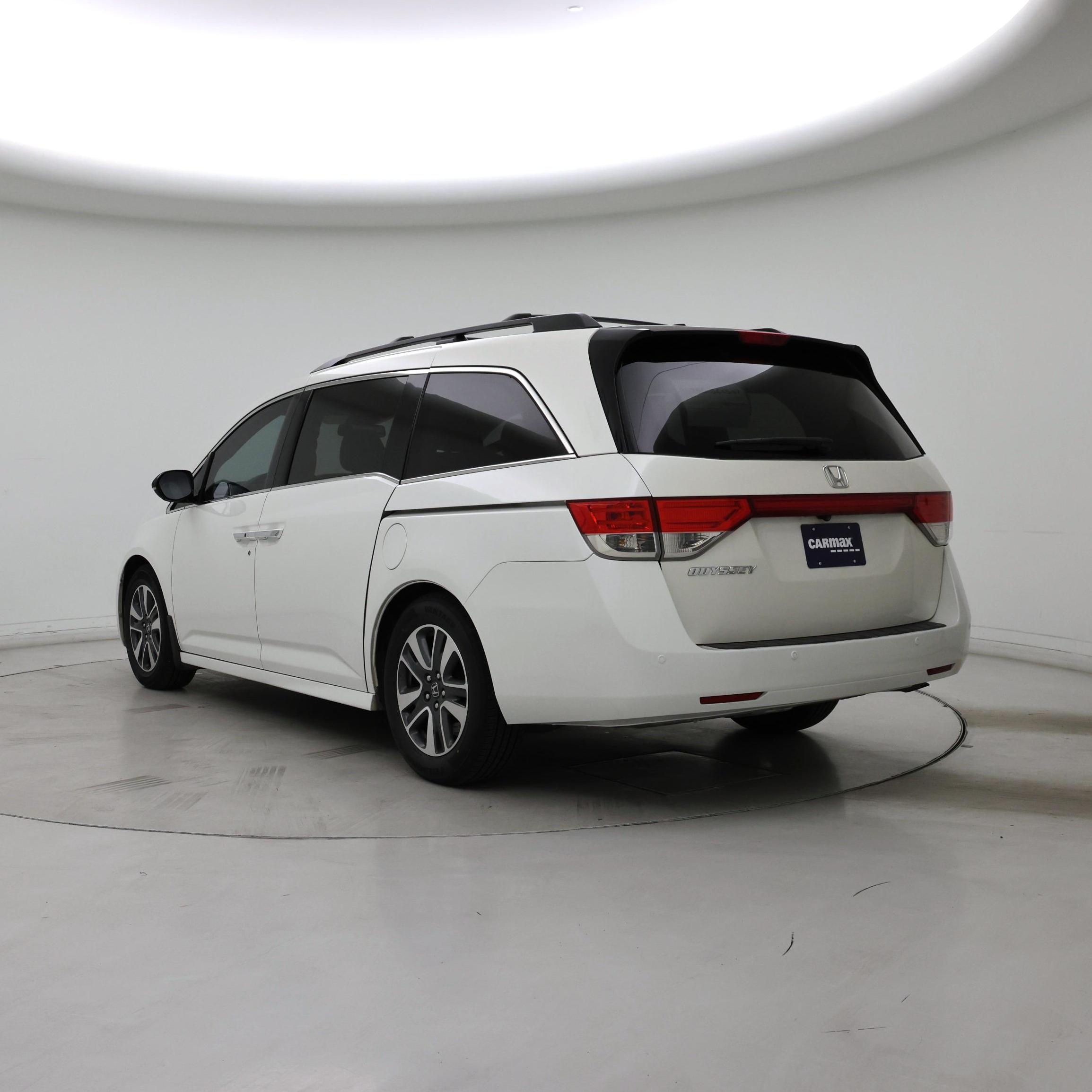 Thumbnail: 2015 Honda Odyssey - 2