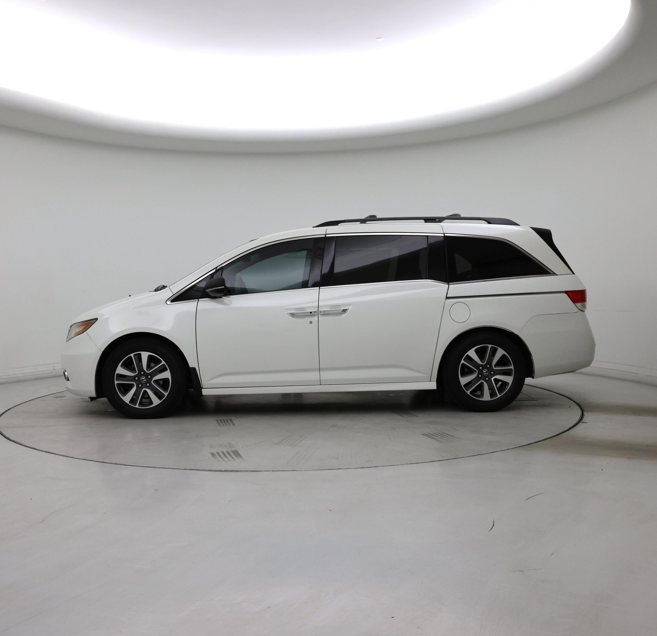 Thumbnail: 2015 Honda Odyssey - 3