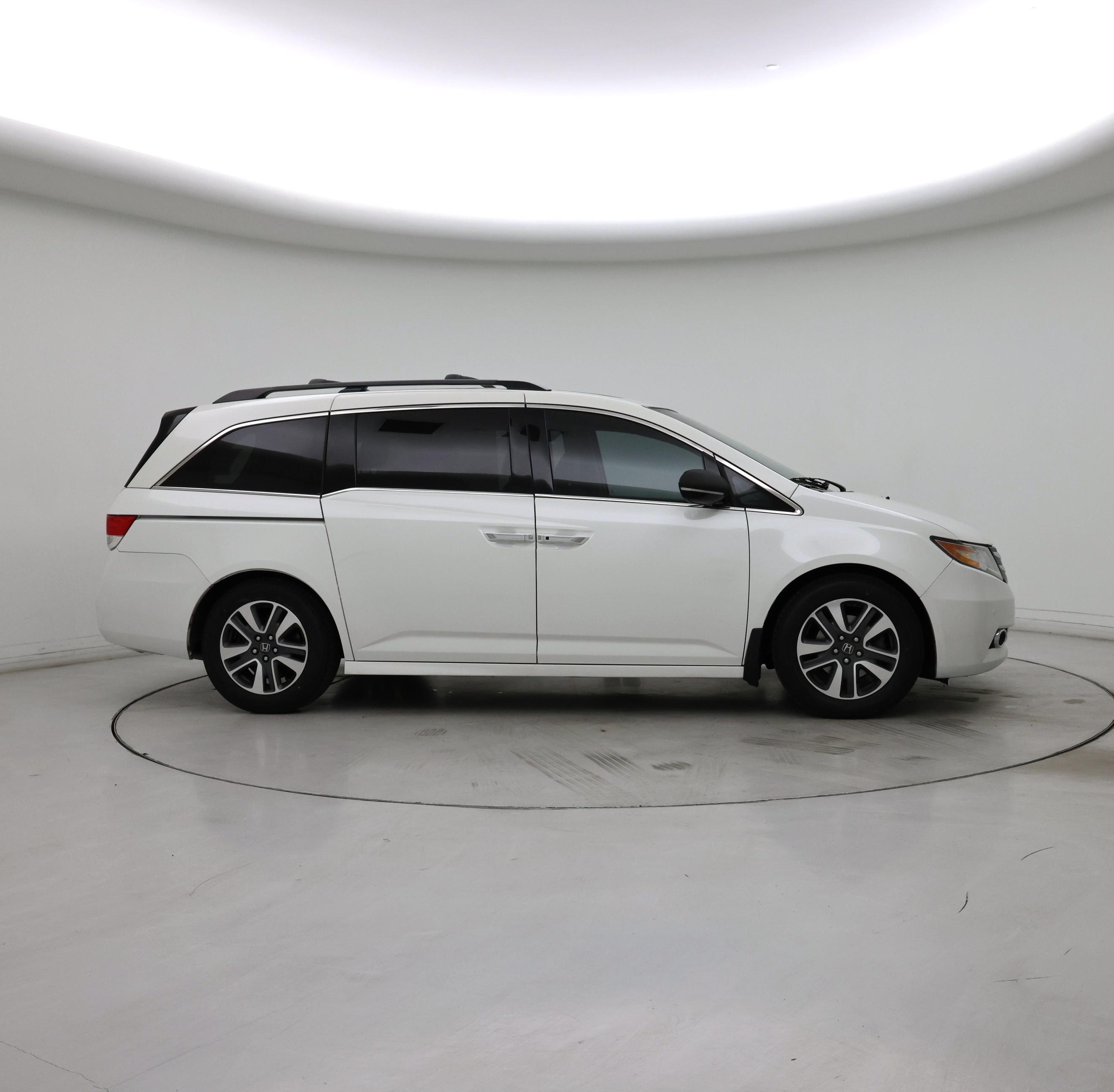 Thumbnail: 2015 Honda Odyssey - 7