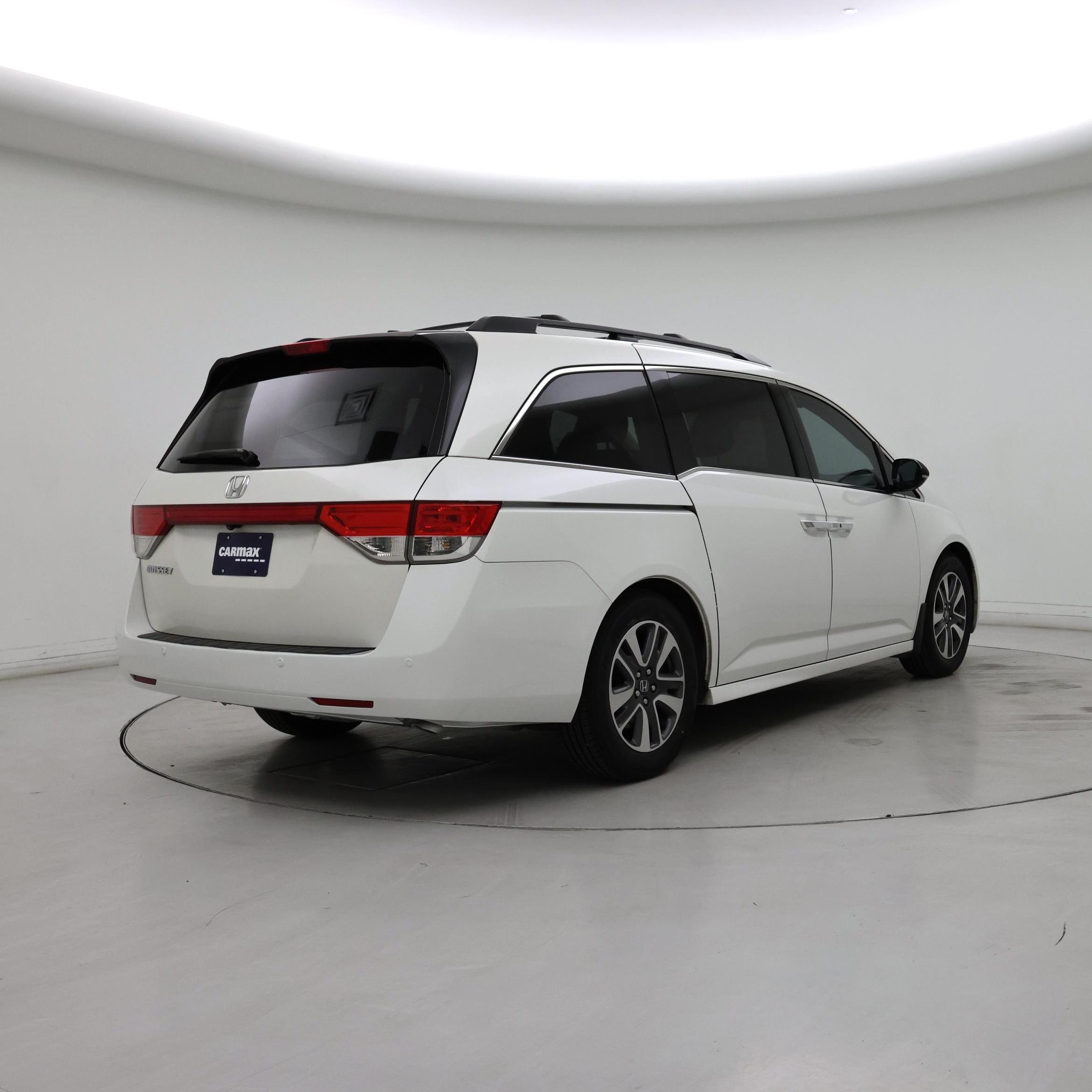 Thumbnail: 2015 Honda Odyssey - 8
