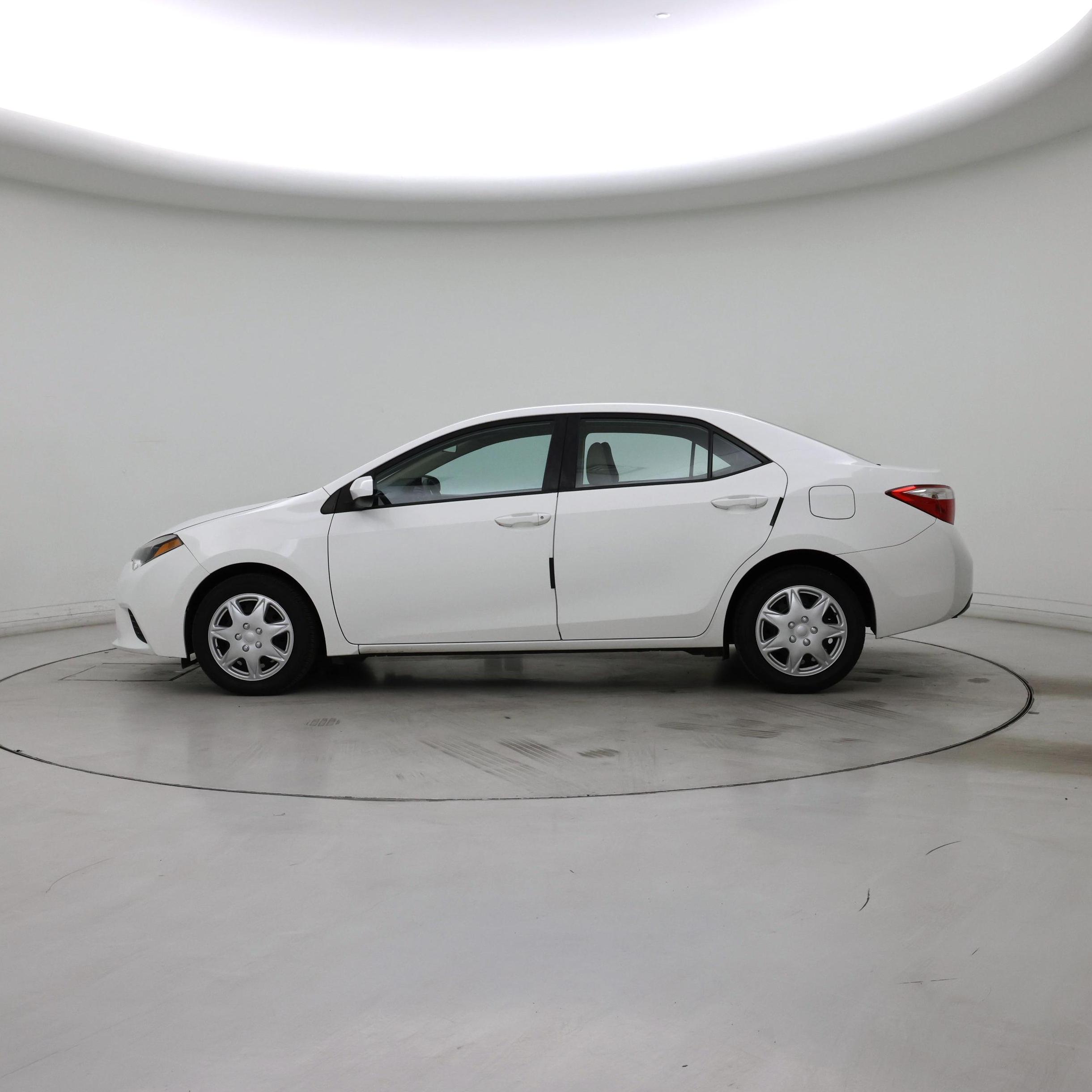 Thumbnail: 2014 Toyota Corolla - 3