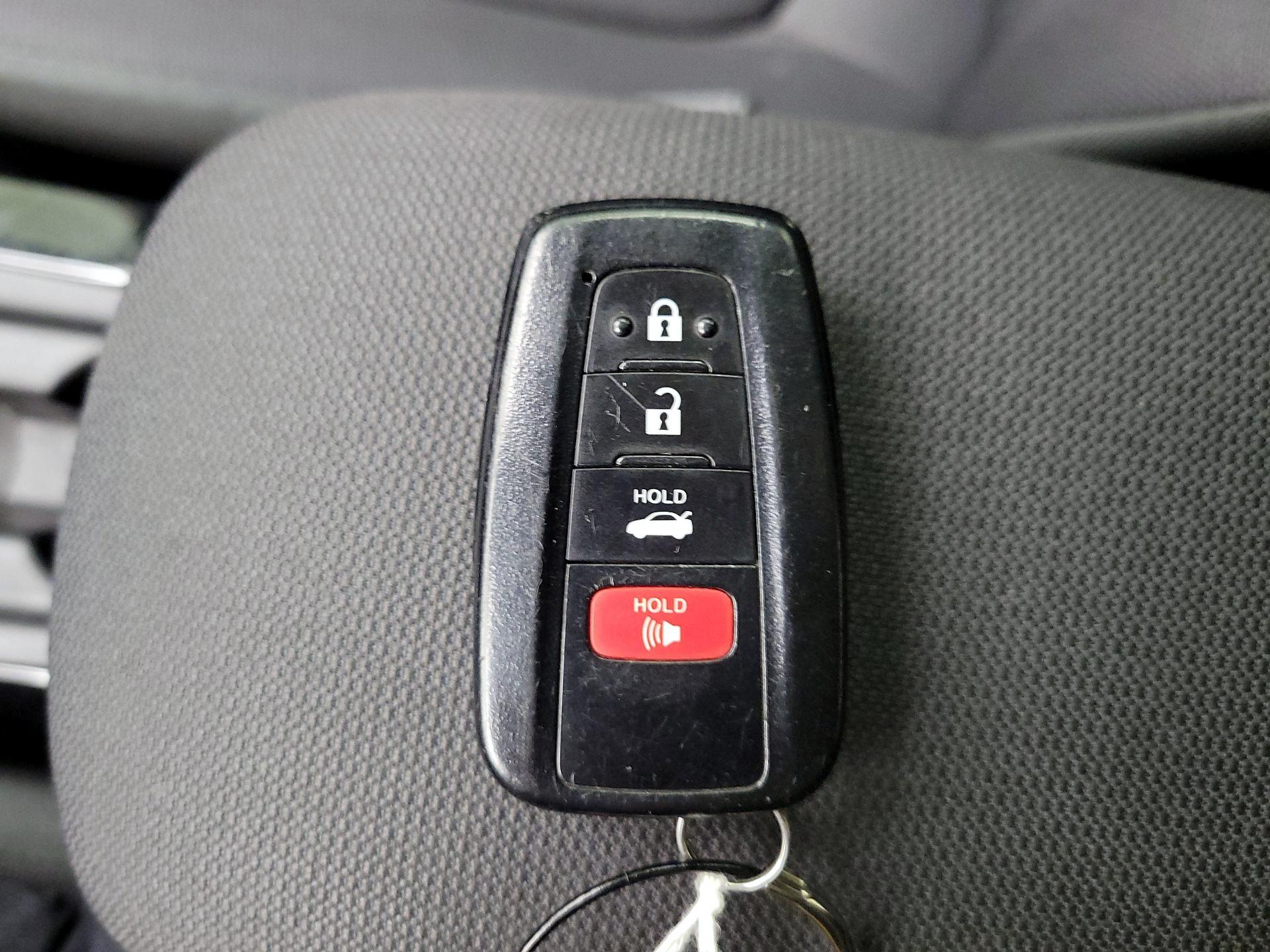 Thumbnail: 2020 Toyota Corolla - 18