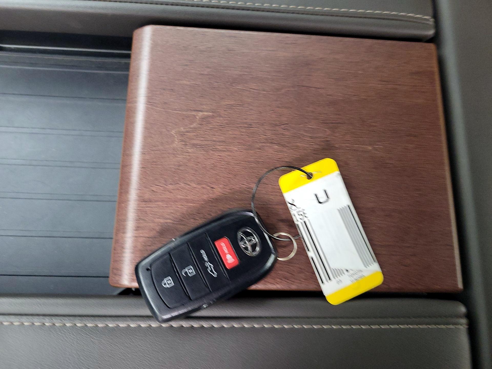 Thumbnail: 2023 Toyota Tundra - 18