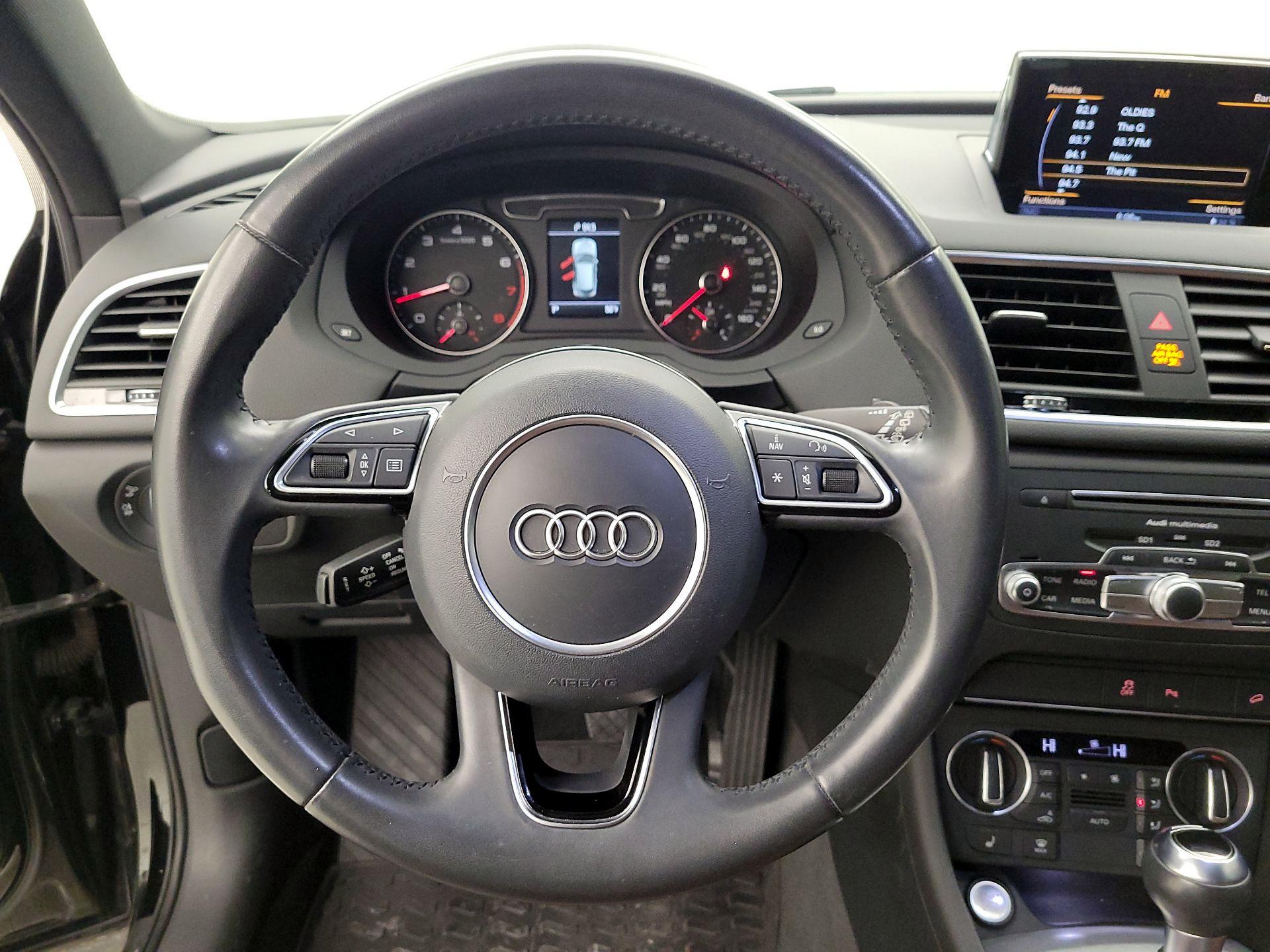 Thumbnail: 2018 Audi Q3 - 10