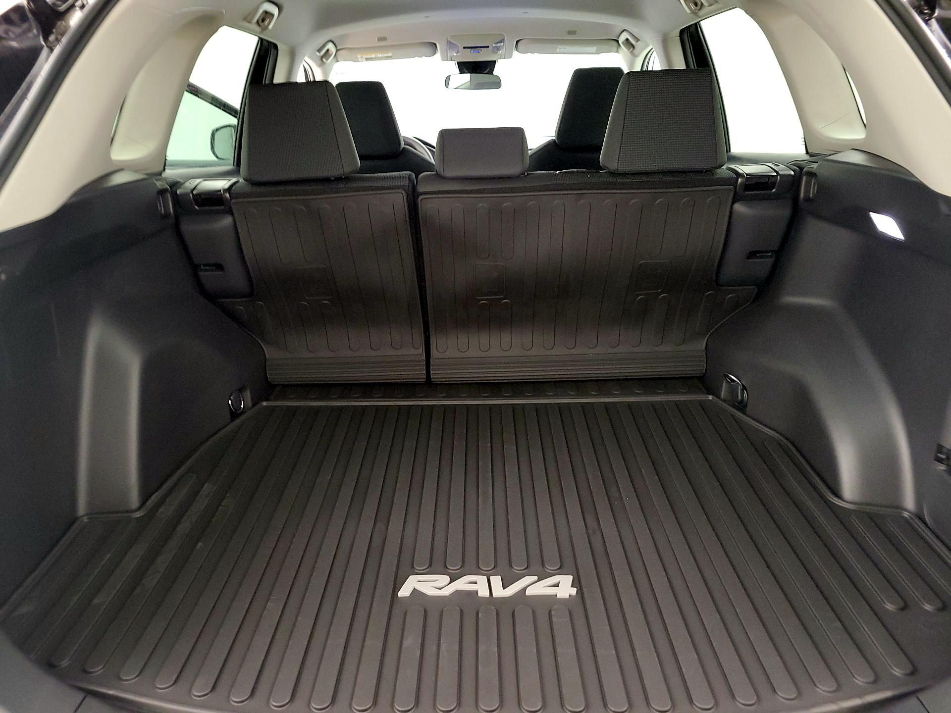 Thumbnail: 2025 Toyota RAV4 - 16